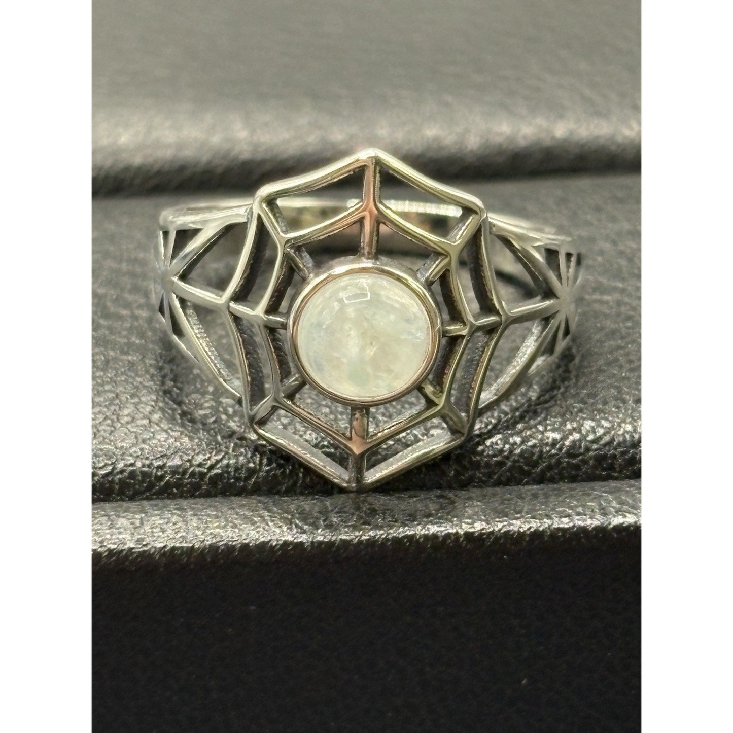 New Condition Sterling Silver Moonstone Spiderweb Ring Size 6