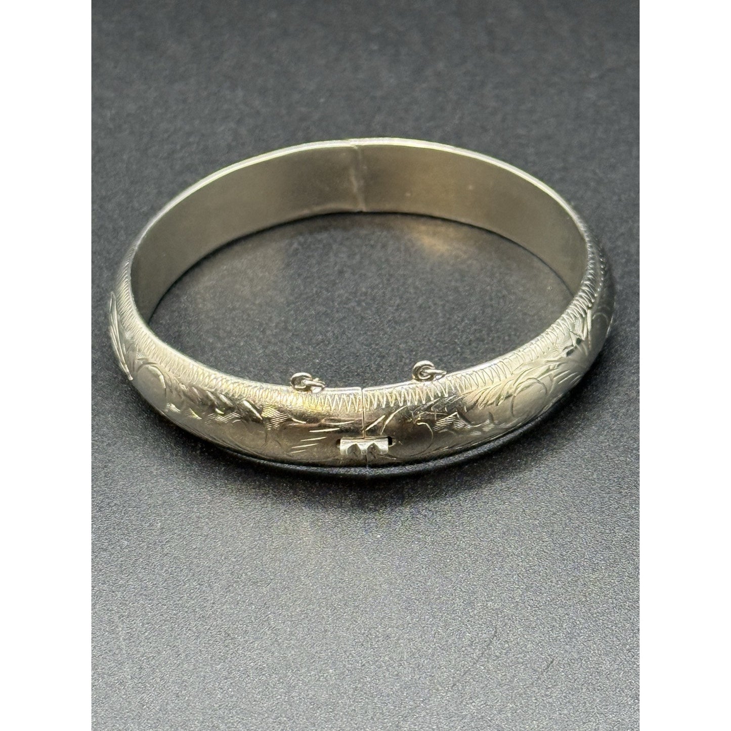7” Vintage Sterling Silver Engraved Hinged Bangle Safety Chain 17 Grams P5