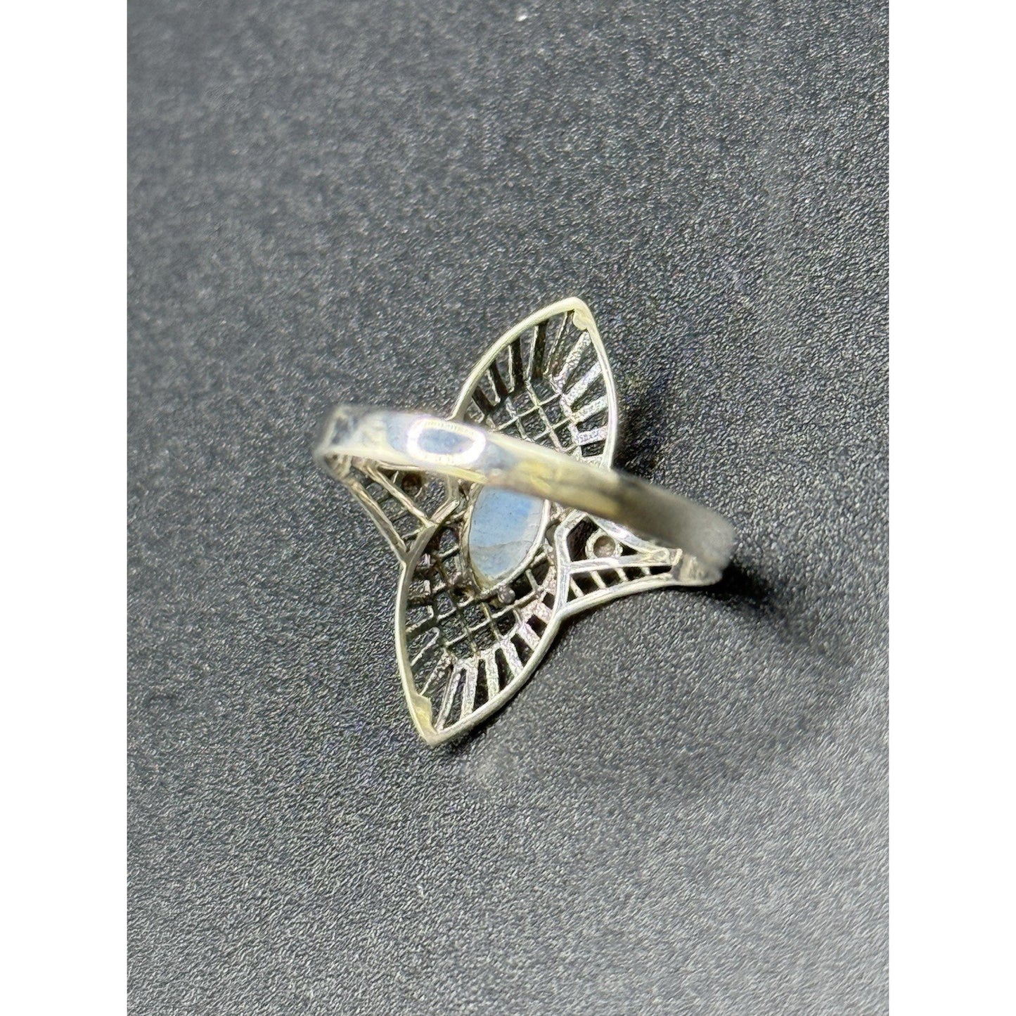 EUC Sterling Silver Genuine Moonstone Filigree Ring Size 7.00 Q21