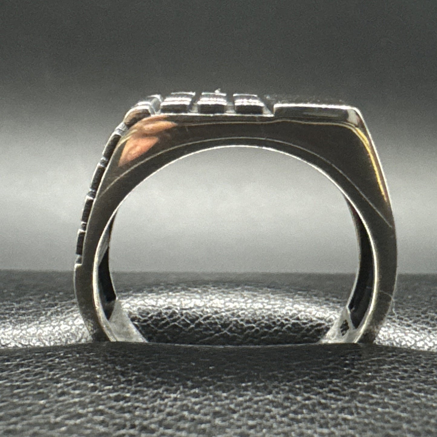 New Condition Sterling Silver Ladder Texture Signet Ring 8g 925 Size 10