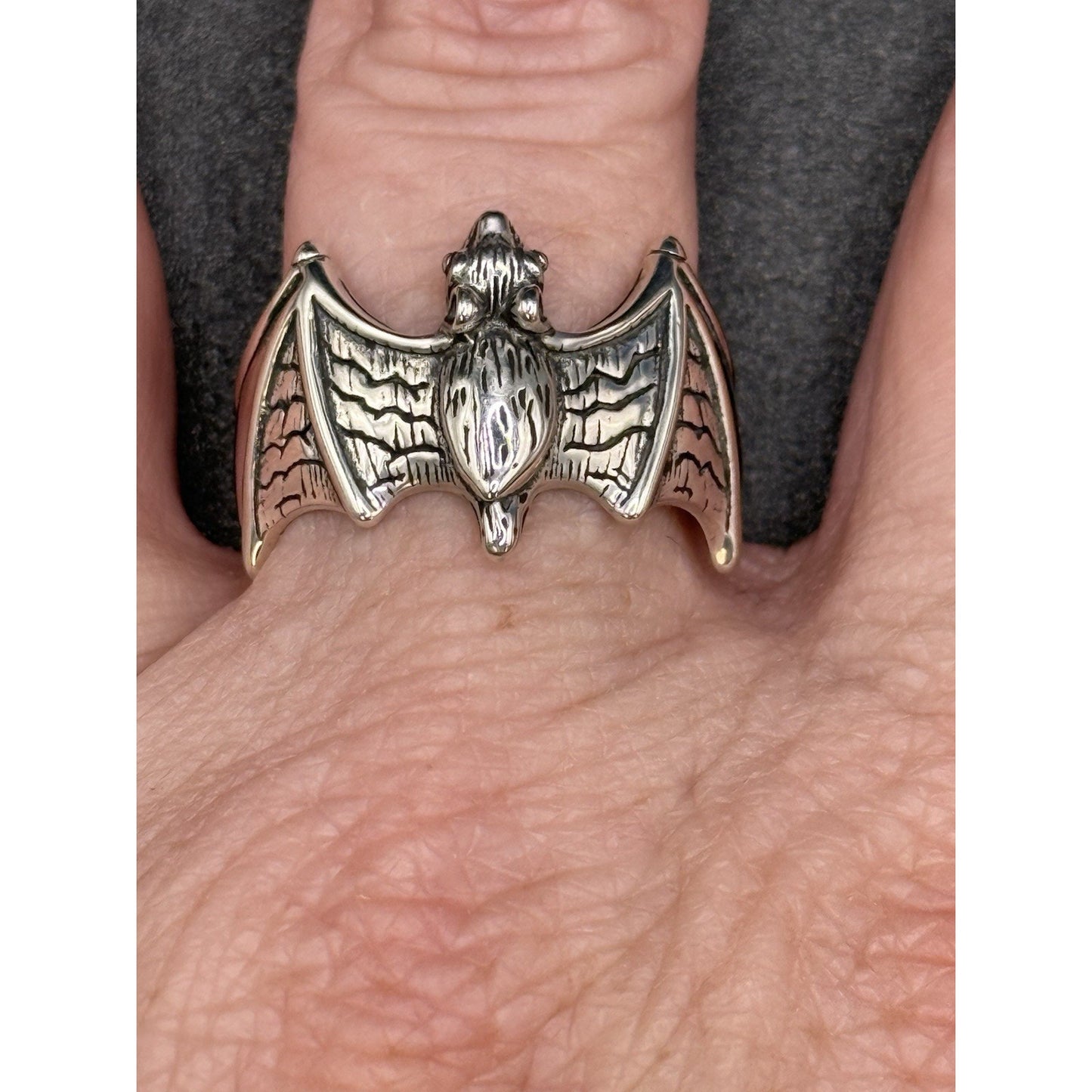 New Condition Sterling Silver Gents Bat Ring Size 10.00
