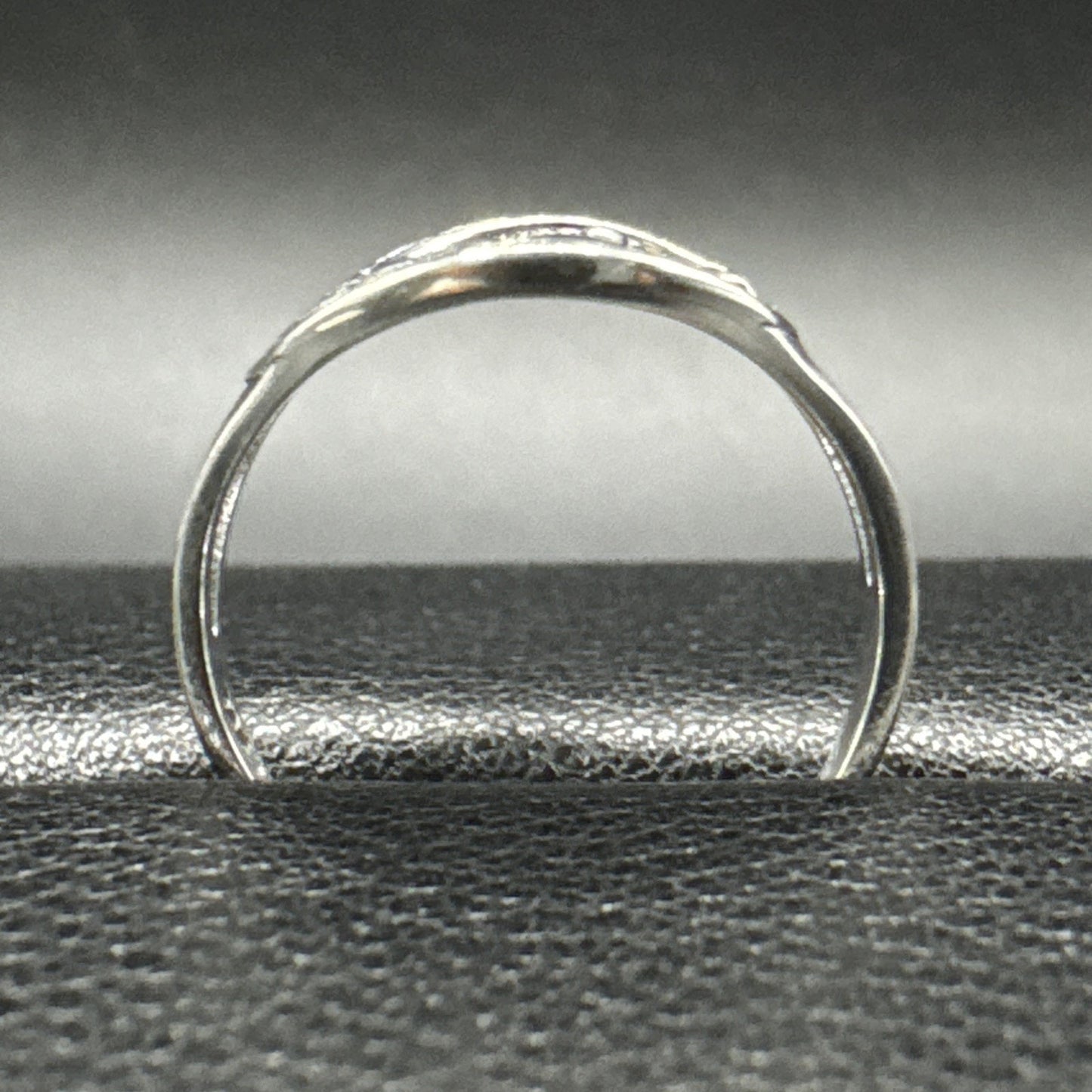 New Condition Sterling Silver Kitty Cat Crescent Moon Ring 925 Size 7 R01