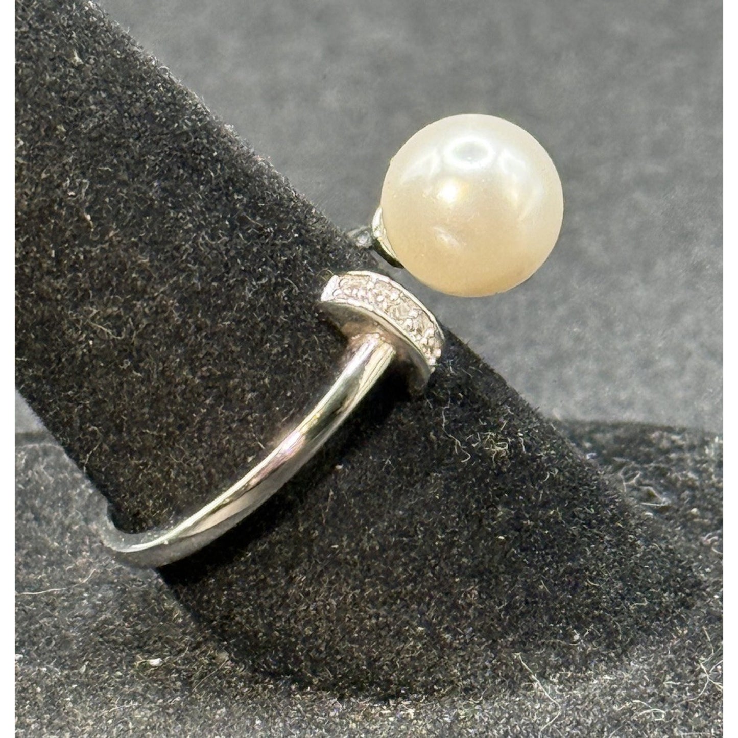 New Condition Sterling Silver Pearl Cubic Zirconia Ring Size 7.00 Adjustable