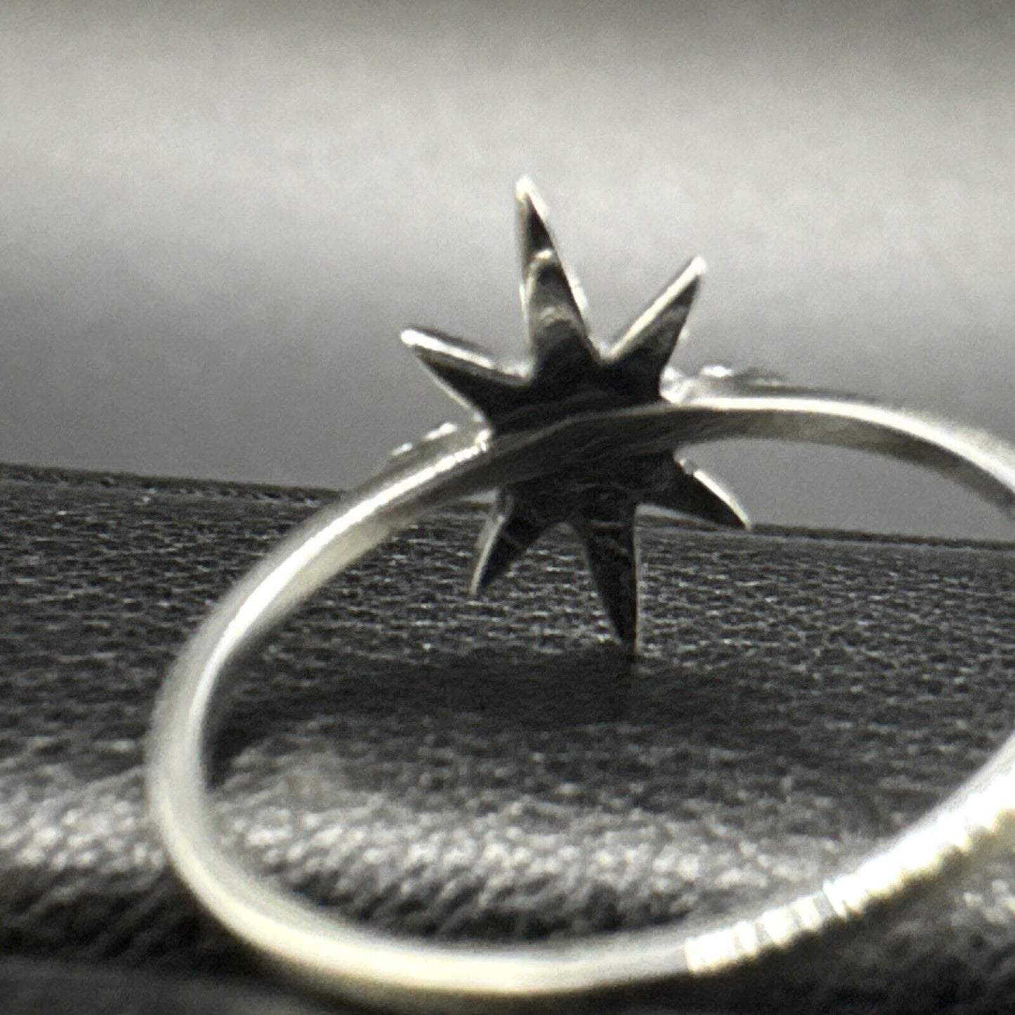 New Condition Sterling Silver Onyx North Star Ring 925 Size 7