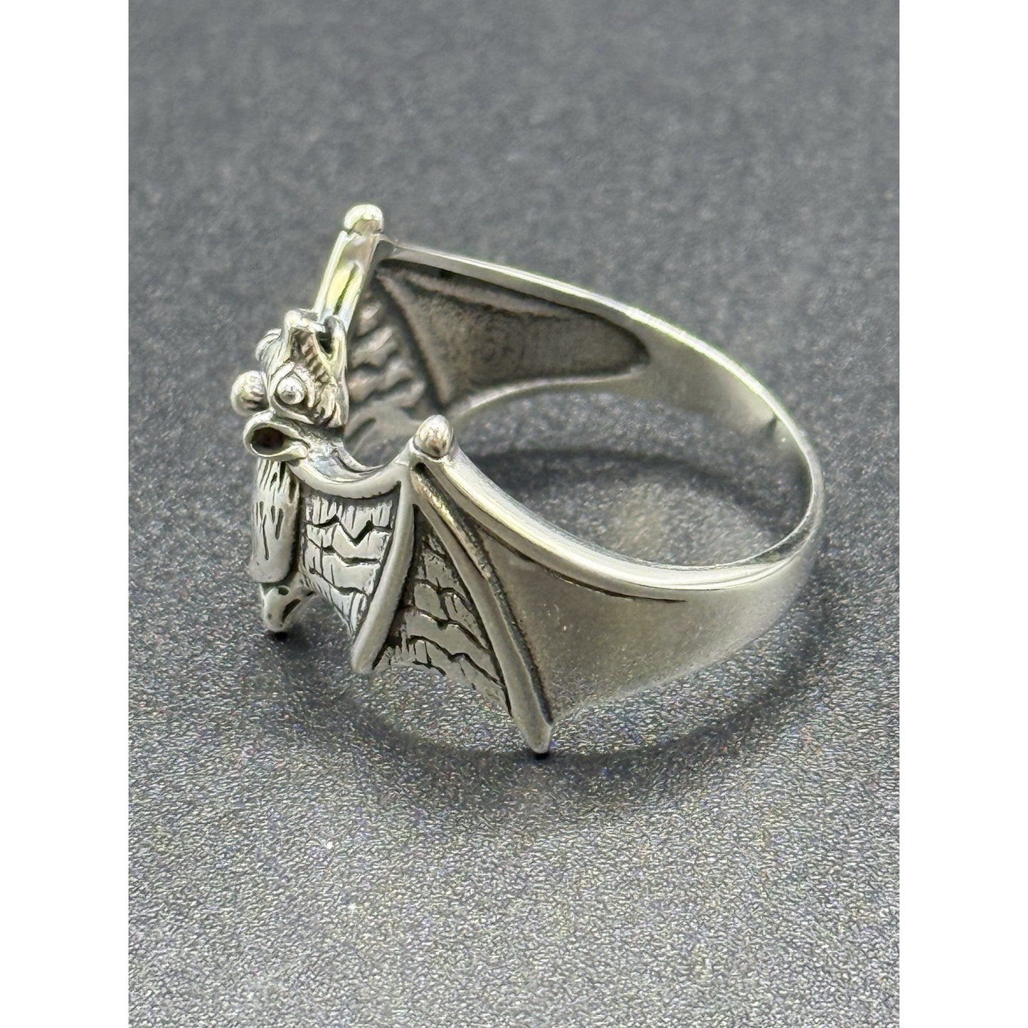 New Condition Sterling Silver Gents Bat Ring Size 10.00