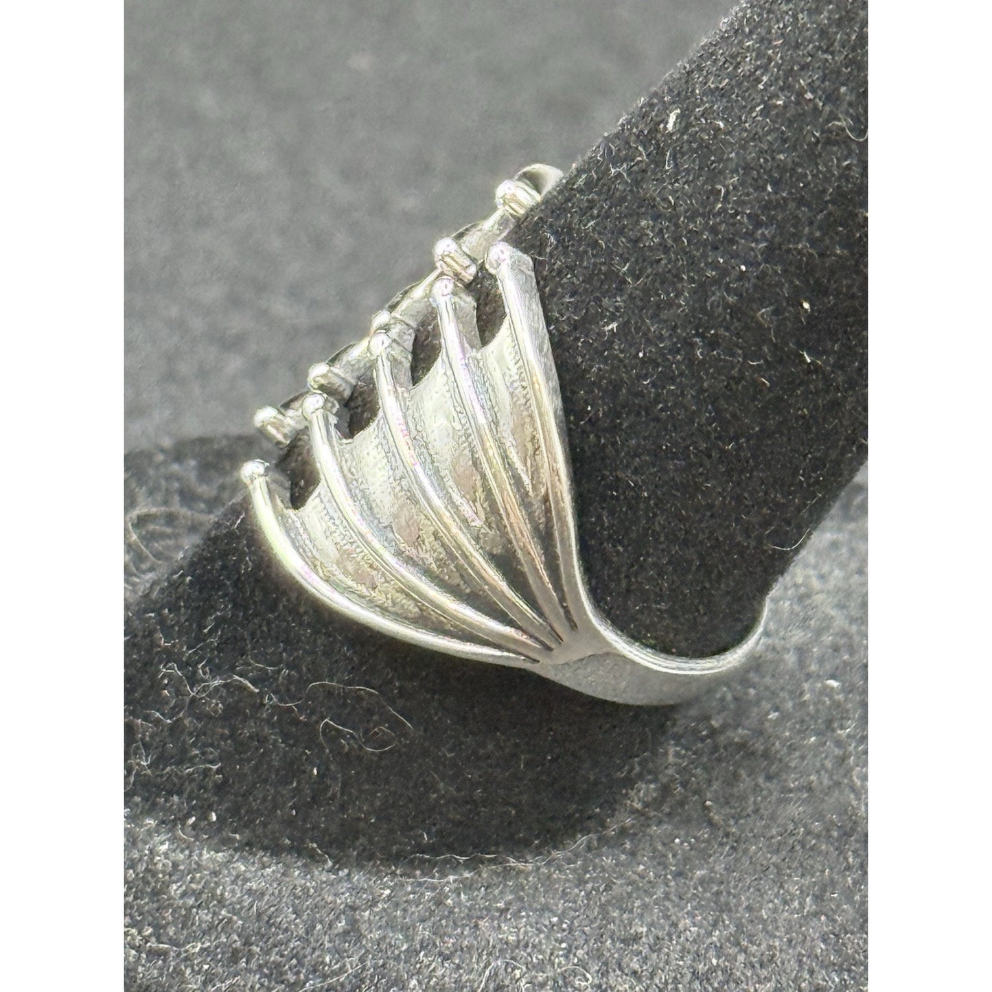 New Condition Sterling Silver Dragon Wings Ring Size 6.50 925