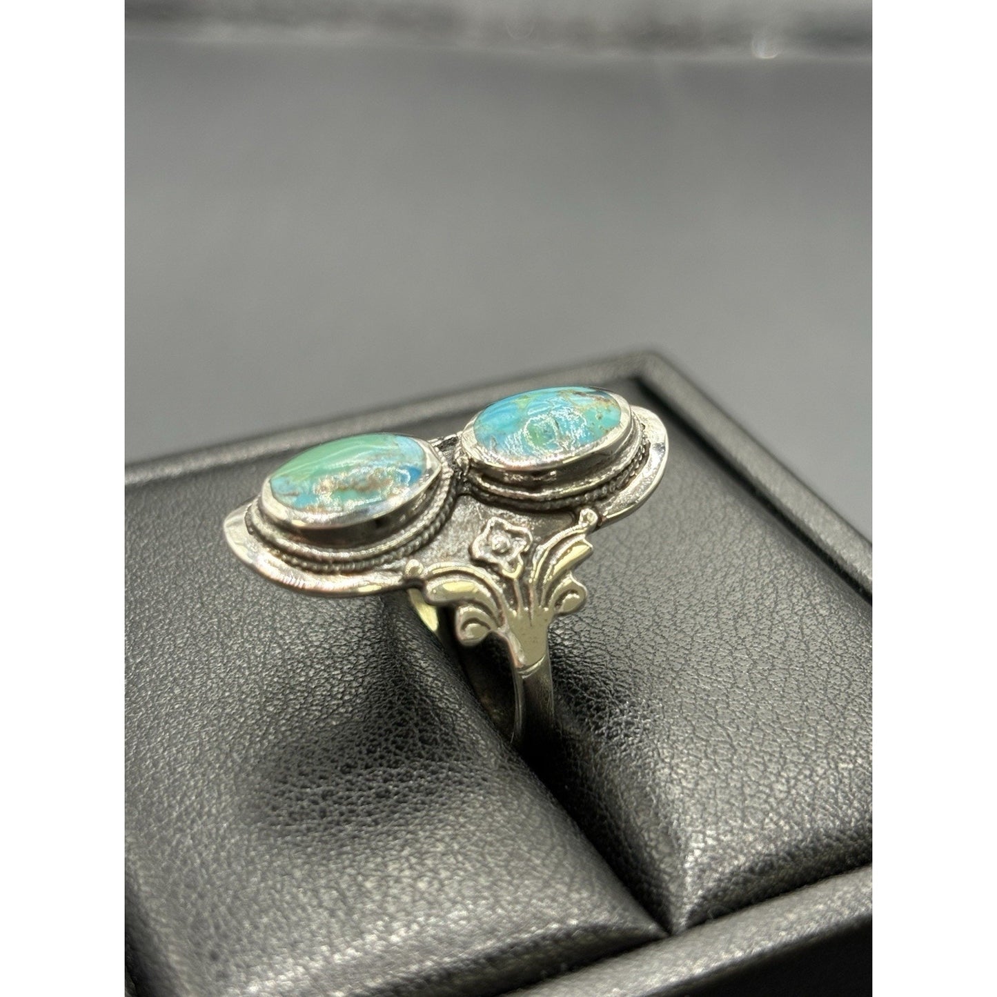 New Condition Sterling Silver Double Turquoise Ring size 10 925