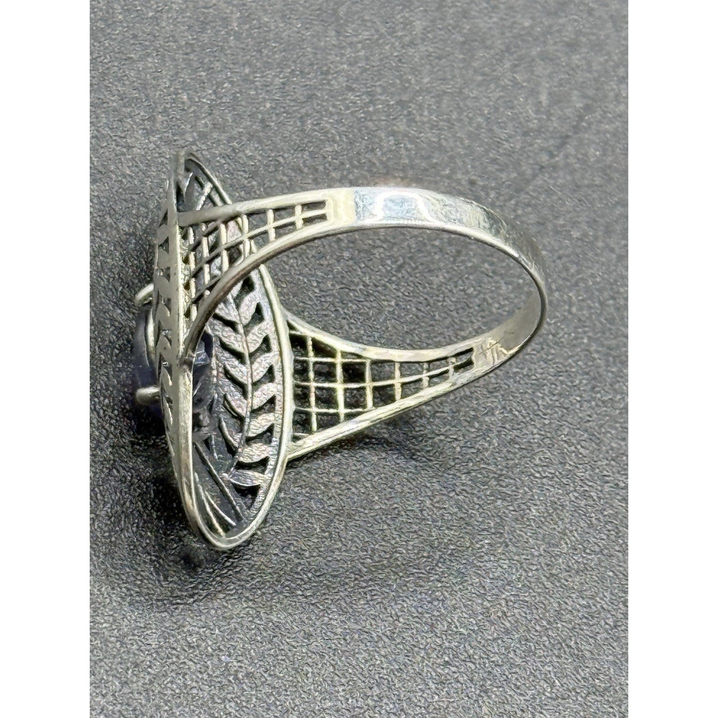 New Condition Sterling Silver Genuine Iolite Ring Size 7.50 925 P20