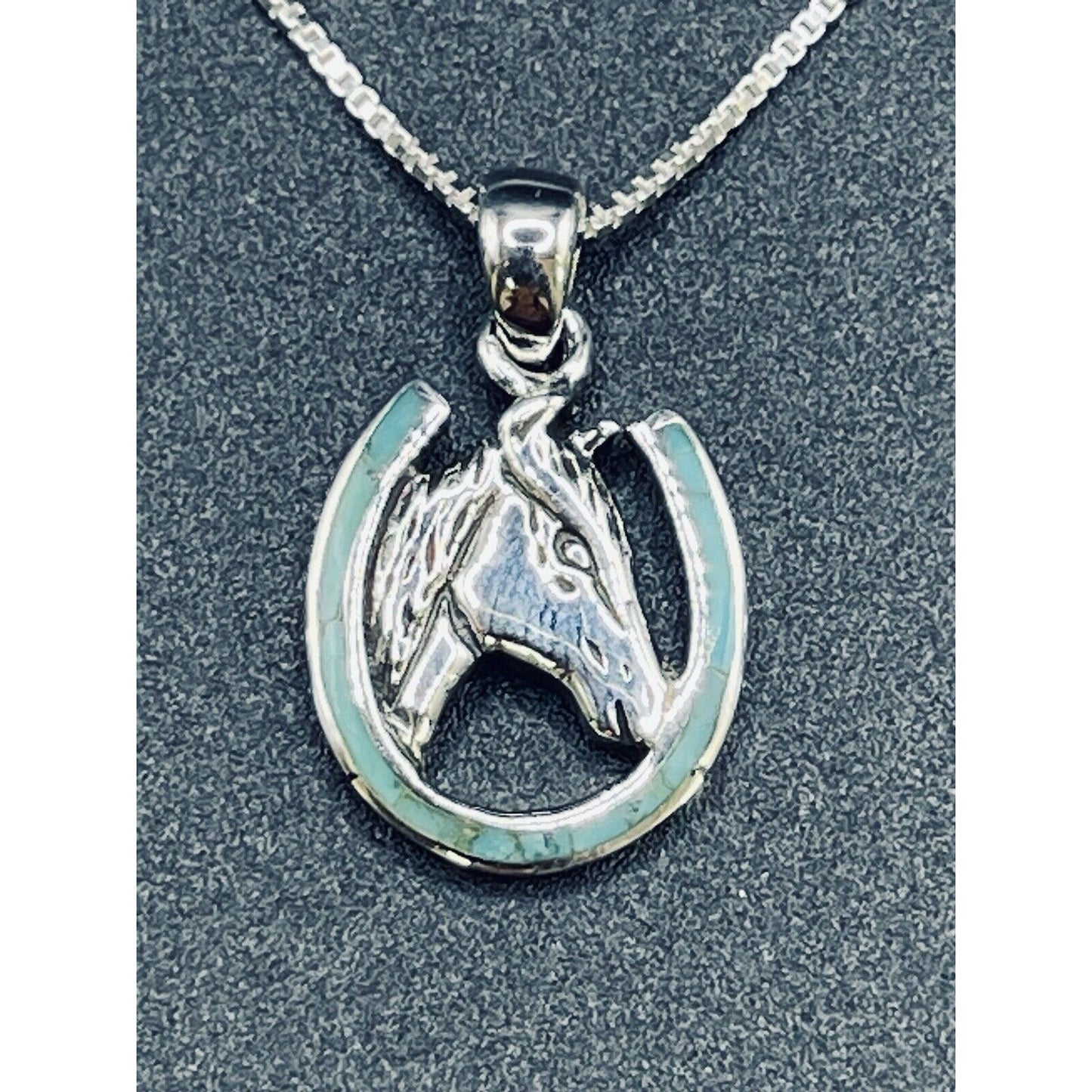 New Condition 20” Sterling Silver Turquoise Lab Opal Horse Shoe Pendant Necklace