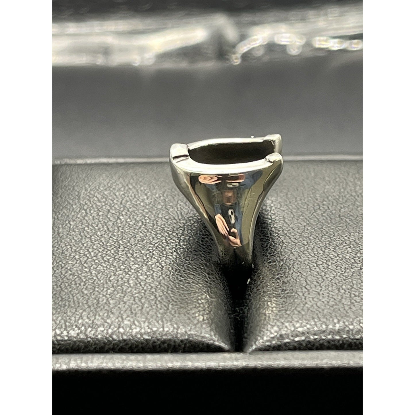 New Condition Horseshoe Sterling Silver Ring Size 5 925