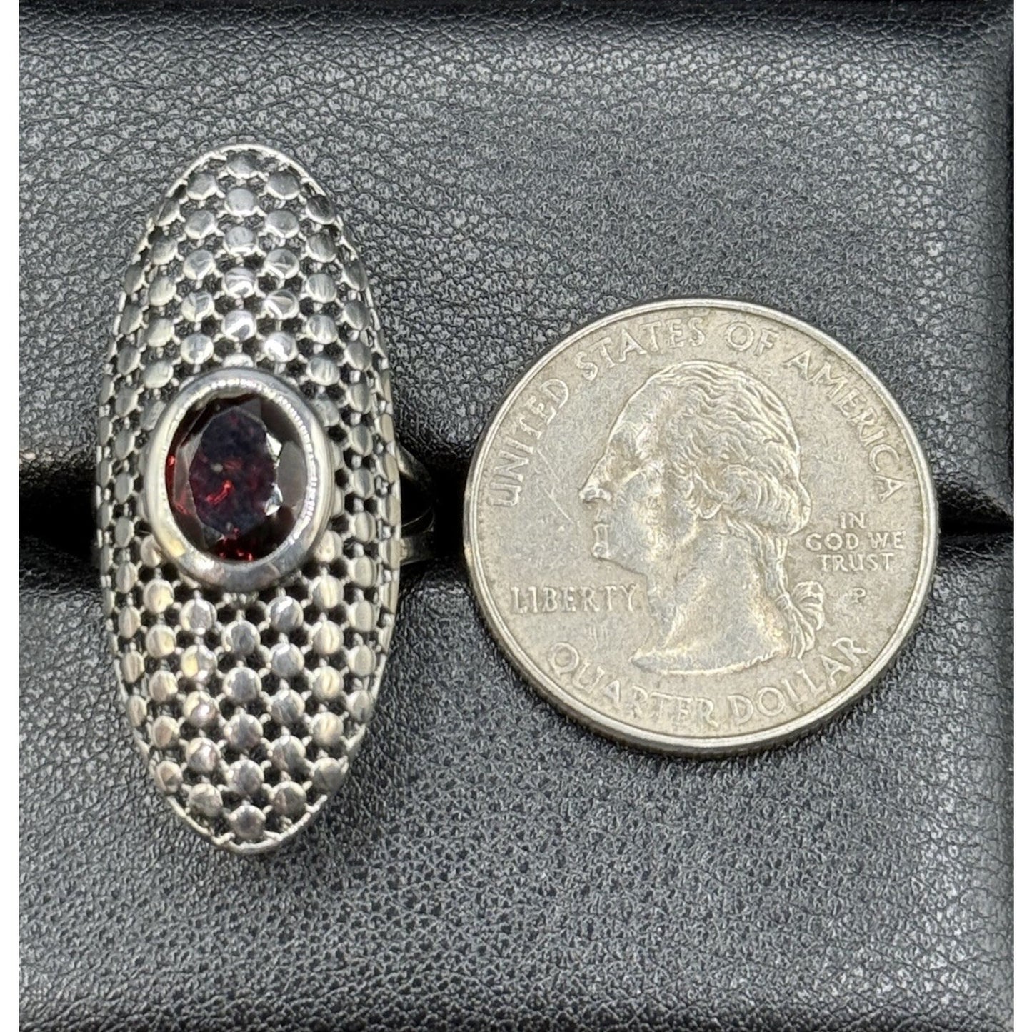 New Condition Sterling Silver Oblong Garnet Ring Size 7.00 P19