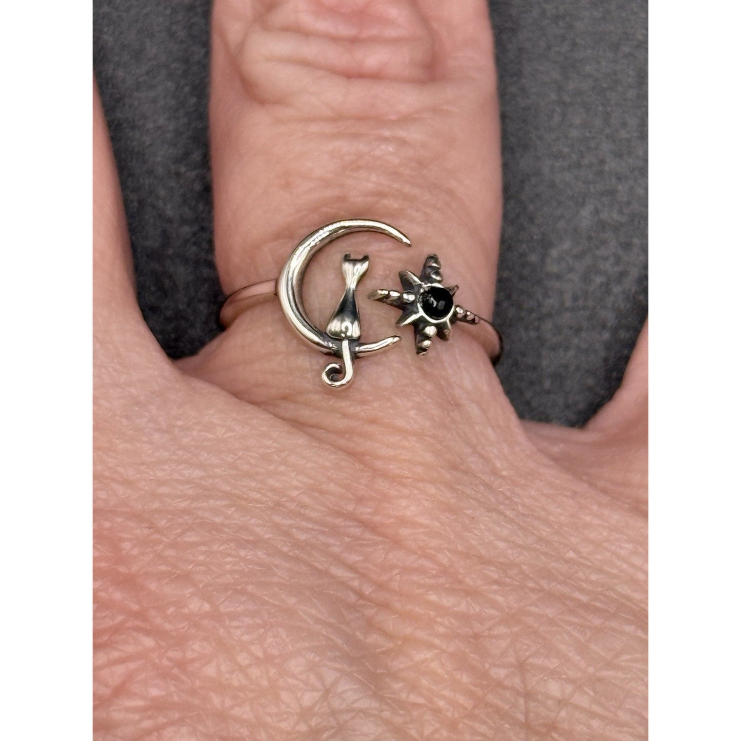 New Condition Sterling Silver Cat Onyx Moon Star Ring Size 7.00 Adjustable