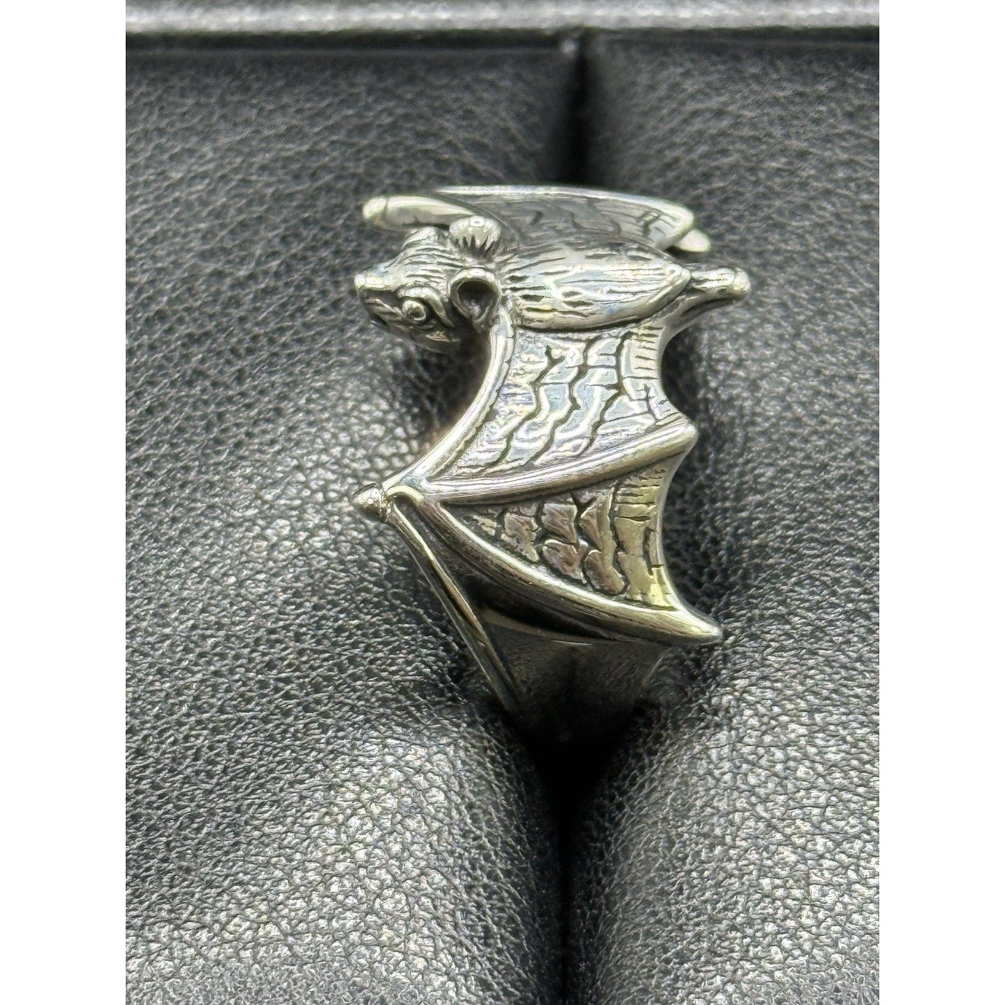 New Condition Sterling Silver Gents Bat Ring Size 10.00