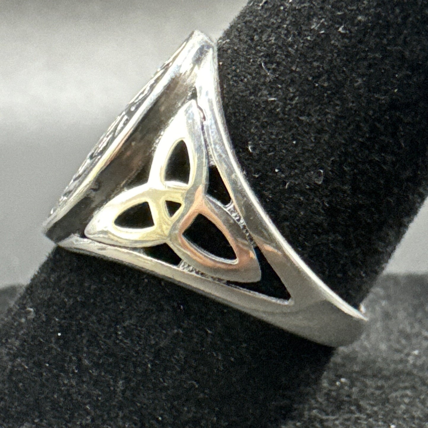 New Condition Sterling Silver 7RI24 Celtic Sun Moon Ring 925 Size 7
