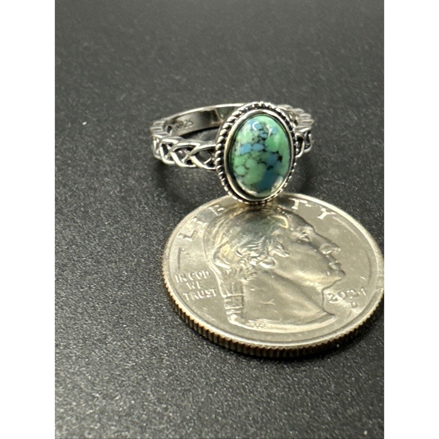 New Condition Sterling Silver Cabachon Turquoise Ring 925 Size 7