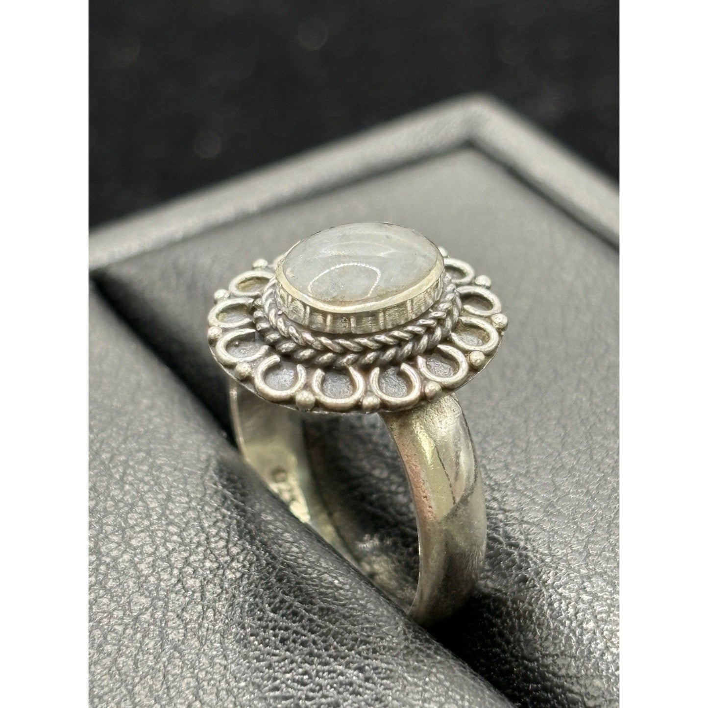 New Condition Sterling Silver Moonstone Ring Size 7