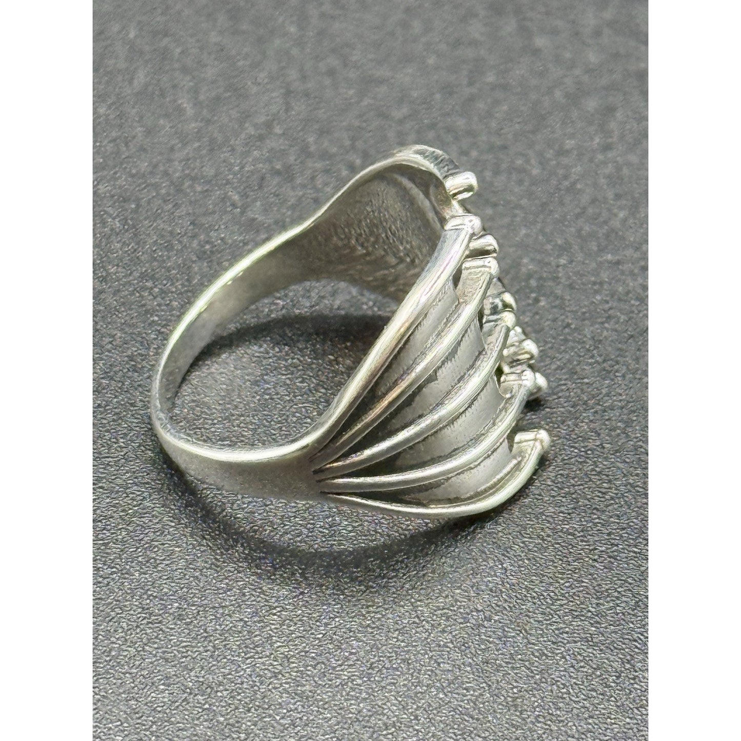 New Condition Sterling Silver Dragon Wings Ring Size 6.50 925