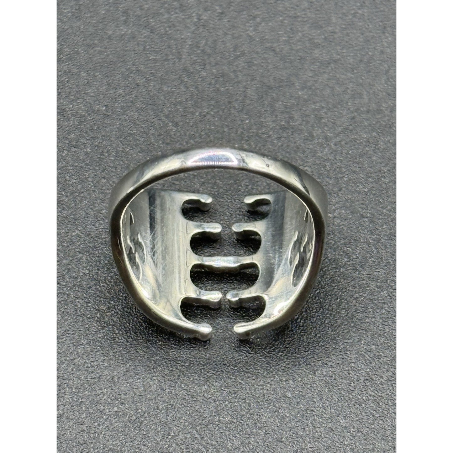 New Condition Sterling Silver Dragon Wings Ring Size 6.50 925