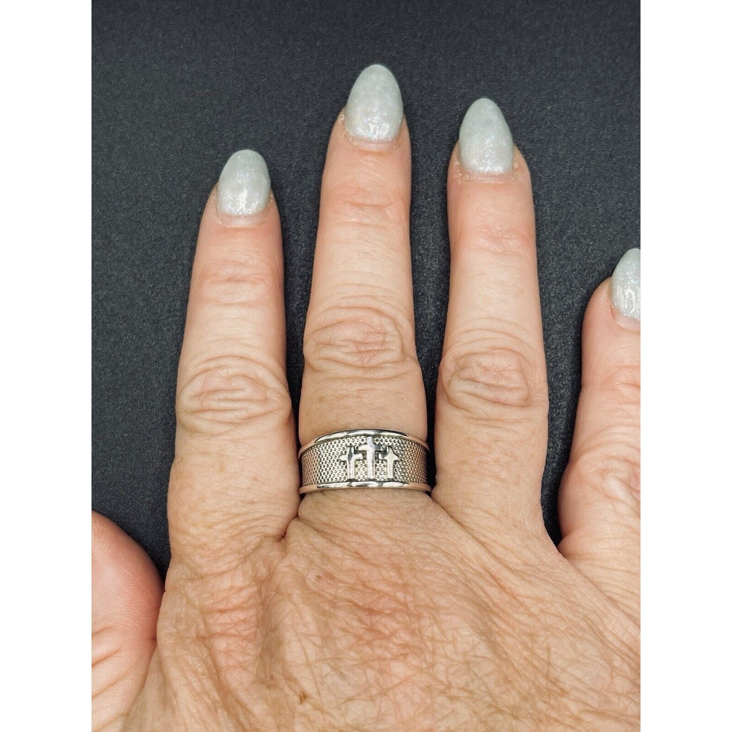 New Condition Sterling Silver Three Crosses Jesus Ring Size 10.00