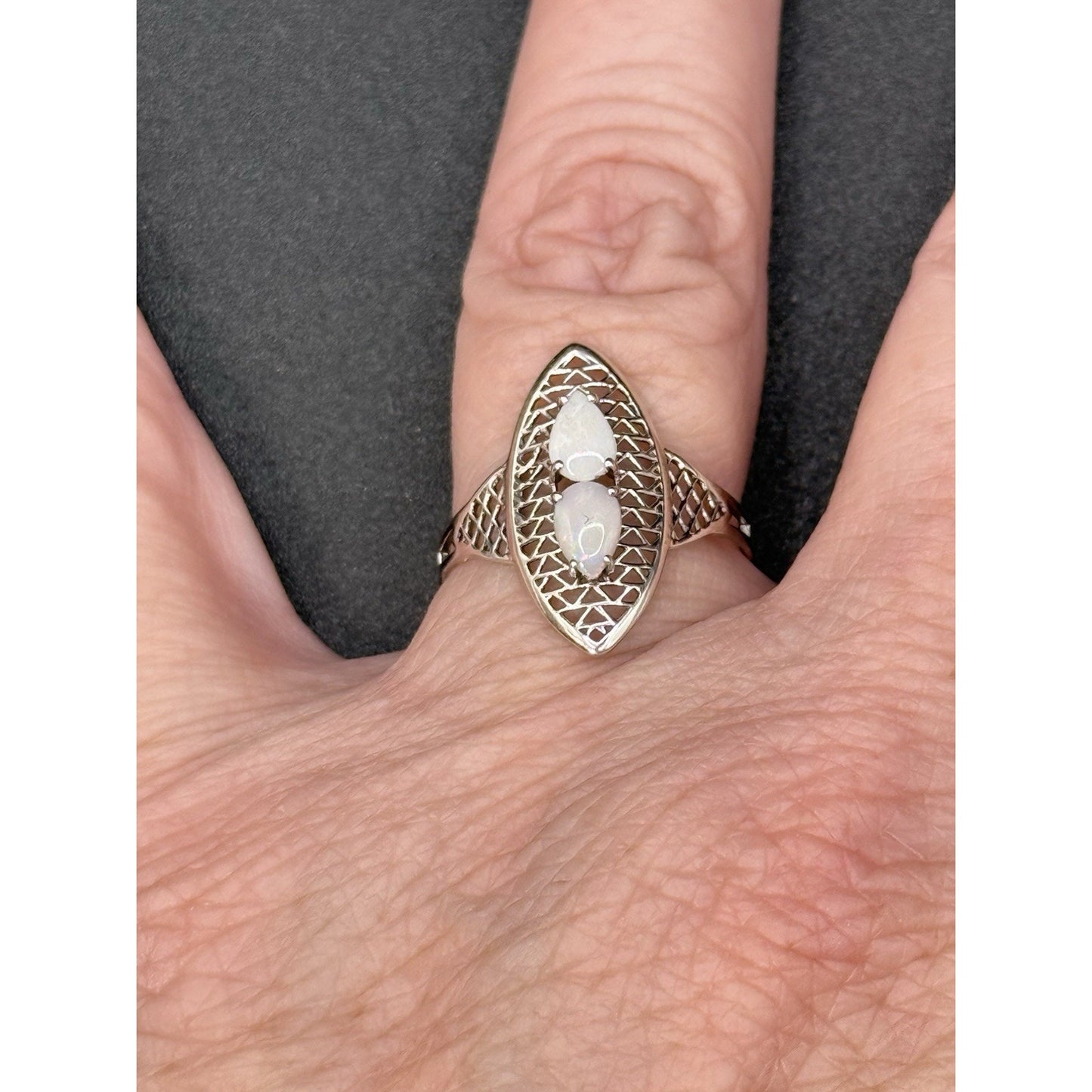 EUC Sterling Silver Genuine Opal Ring Size 9.00 925 P18