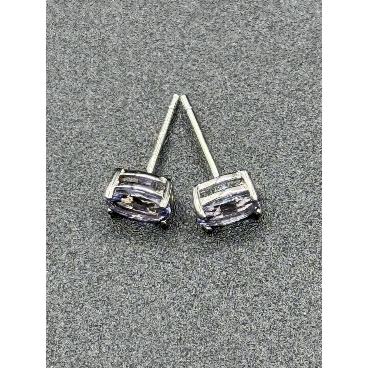 Sterling Silver Oval Tanzanite Stud Earrings 7x5MM N20