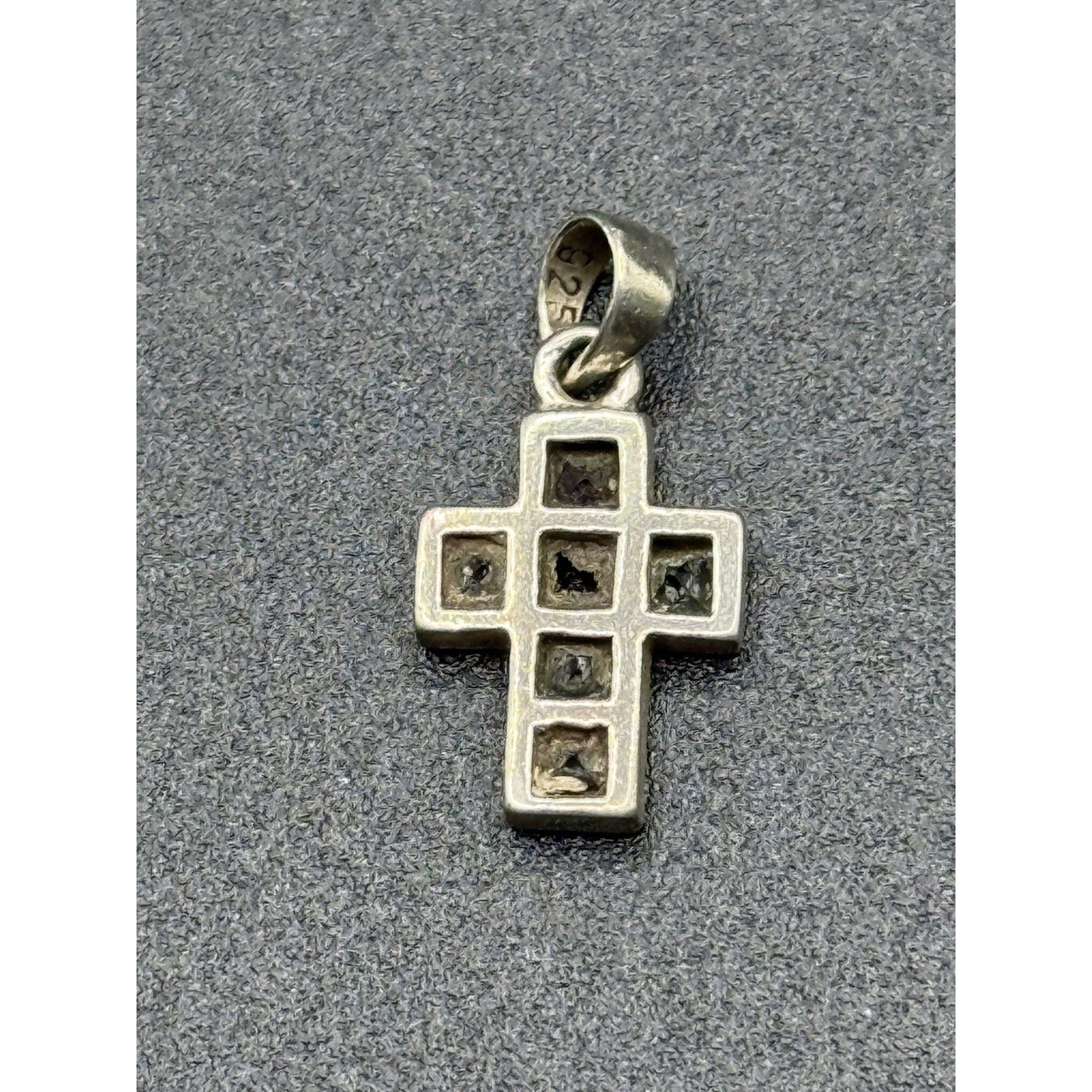 (3) Vintage Sterling Silver Dainty Cross Charm Pendant Lot 925 Q23