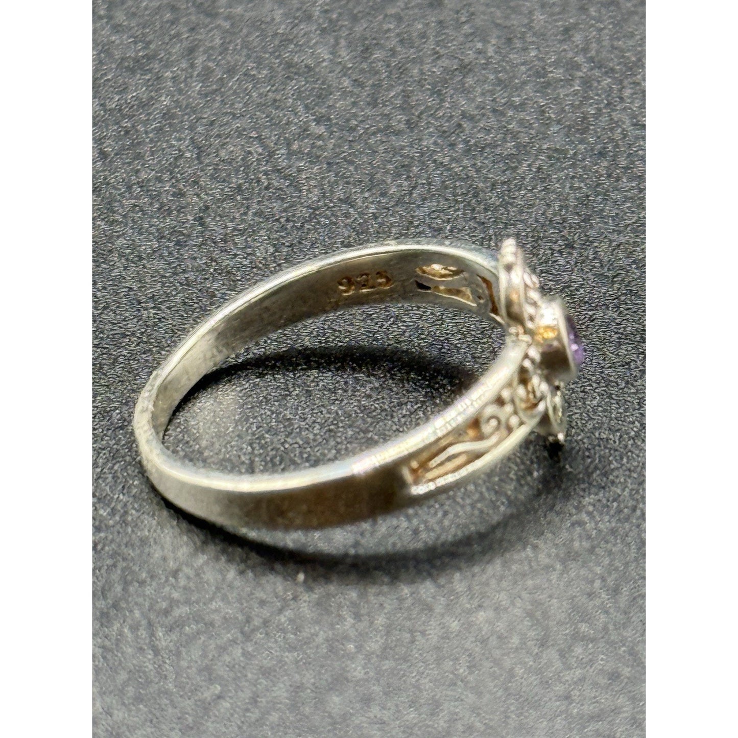 New Condition Sterling Silver Genuine Amethyst Ring Size 10.00 P19