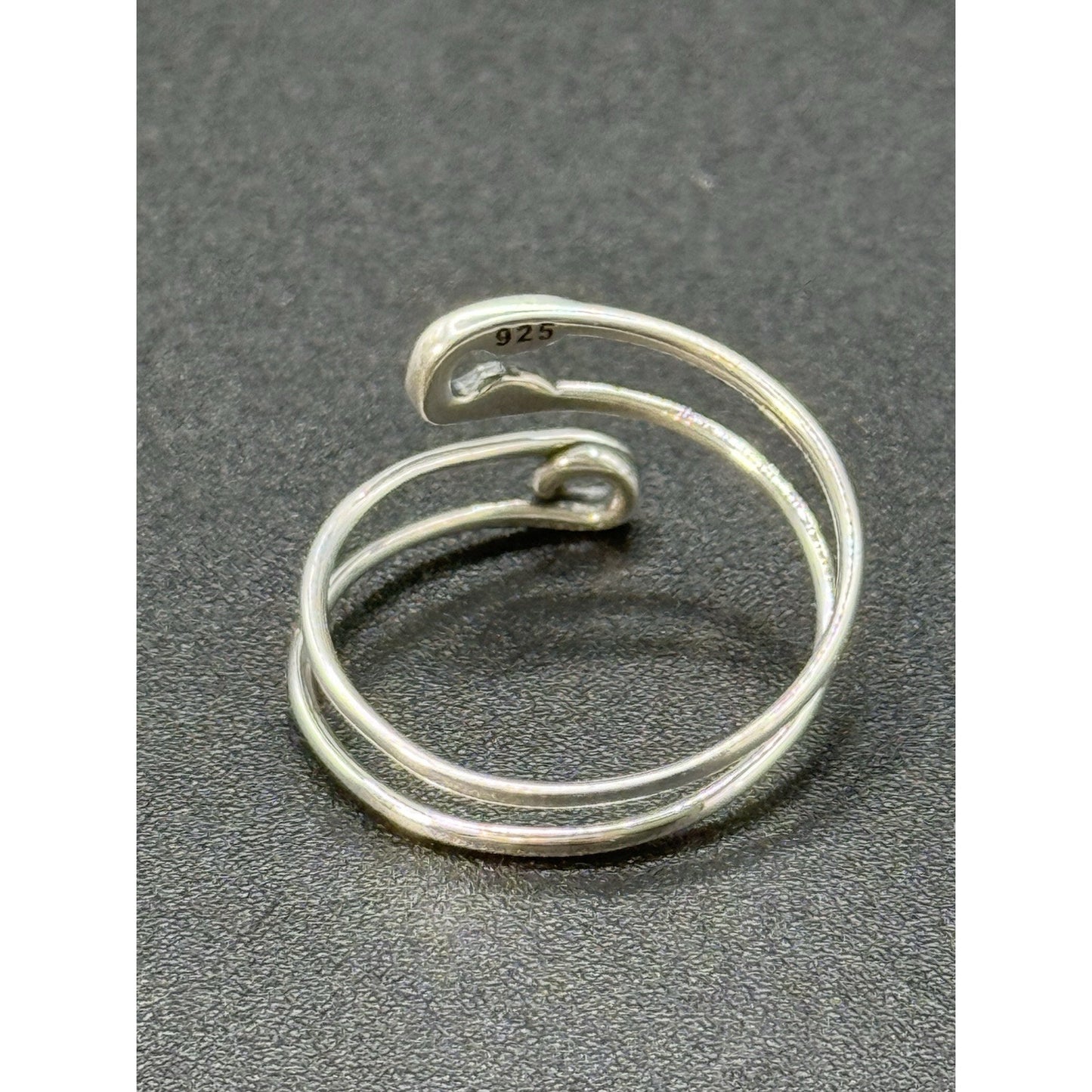 New Condition Sterling Silver Safety Pin Adjustable Ring Size 7.00