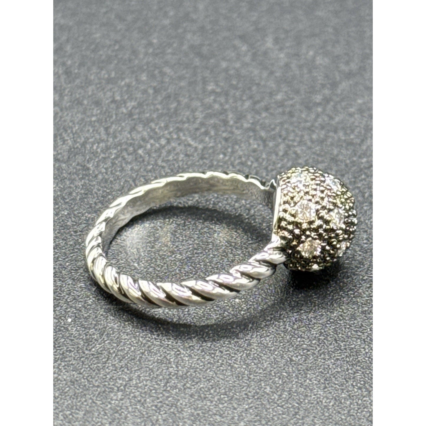 New Condition Sterling Silver Textured Rope Ball Ring Size 7.00