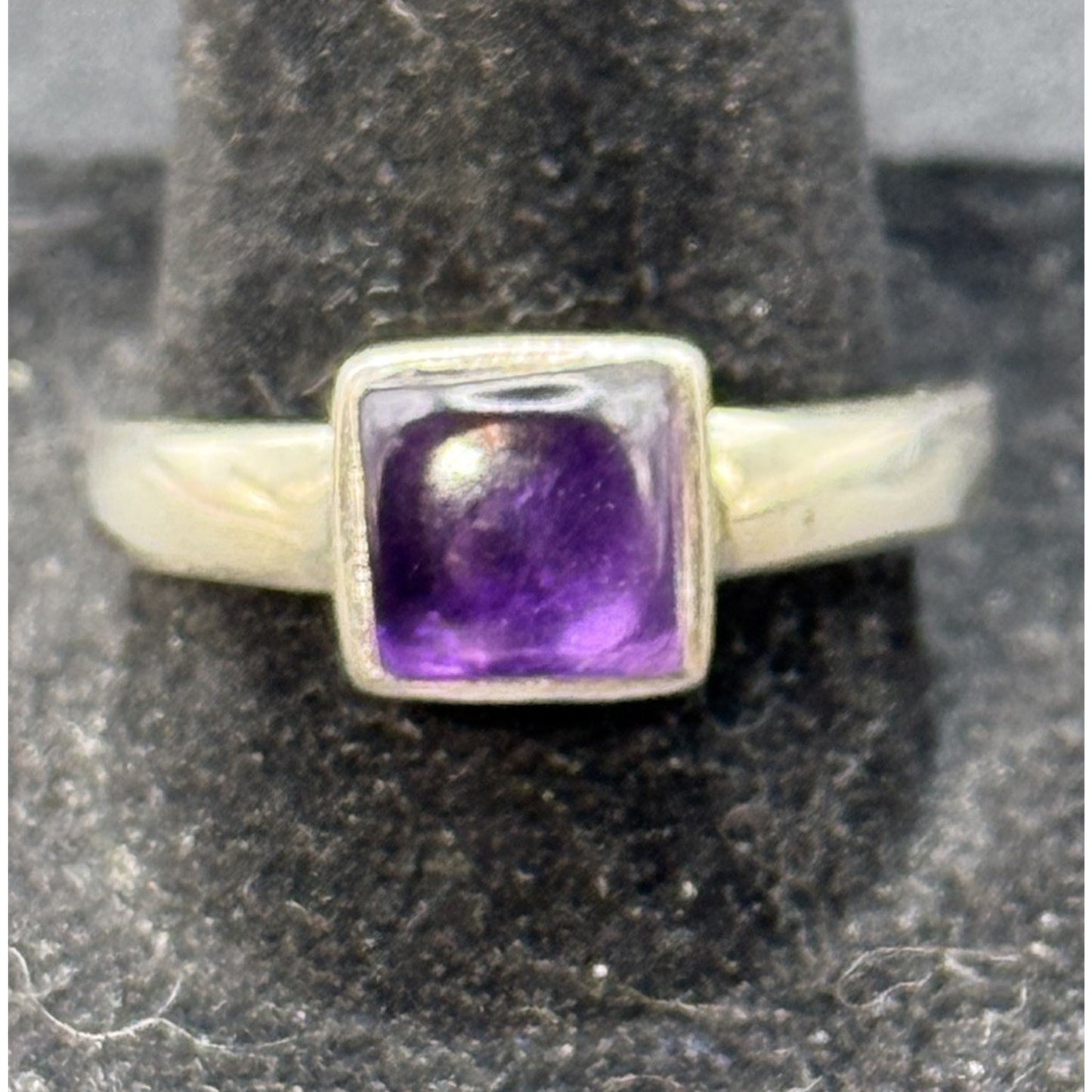 New Condition Sterling Silver Genuine Amethyst Cab Ring Size 10.00 925 P19
