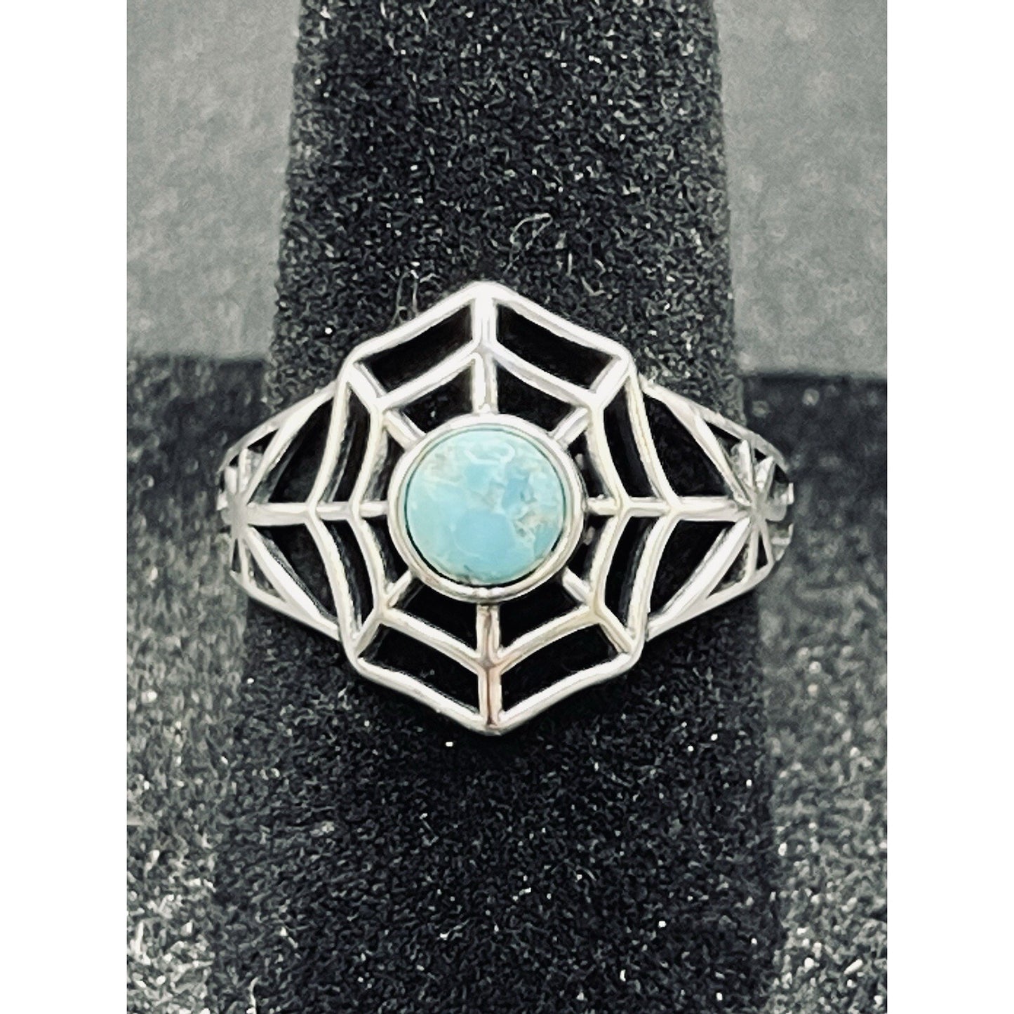 New Condition Sterling Silver Genuine Turquoise Spiderweb Ring Size 7.00