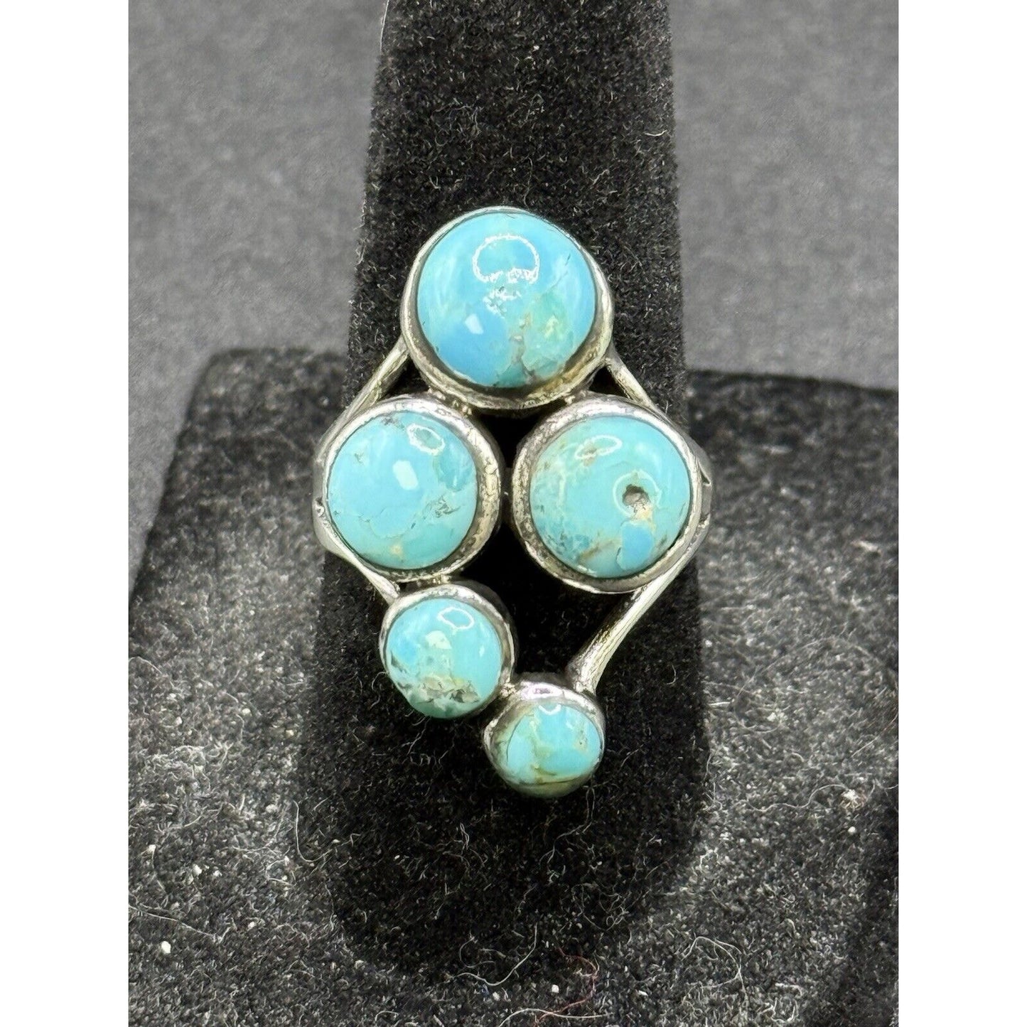 New Condition Sterling Silver Free Form Turquoise Ring Size 6.75