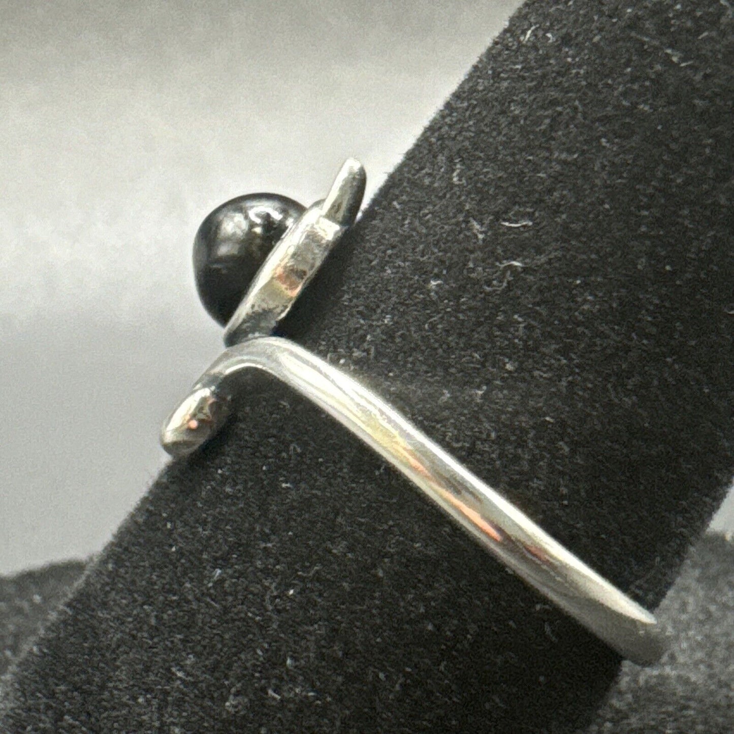 New Condition Sterling Silver Onyx Kitty Cat Ring 925 Size 7