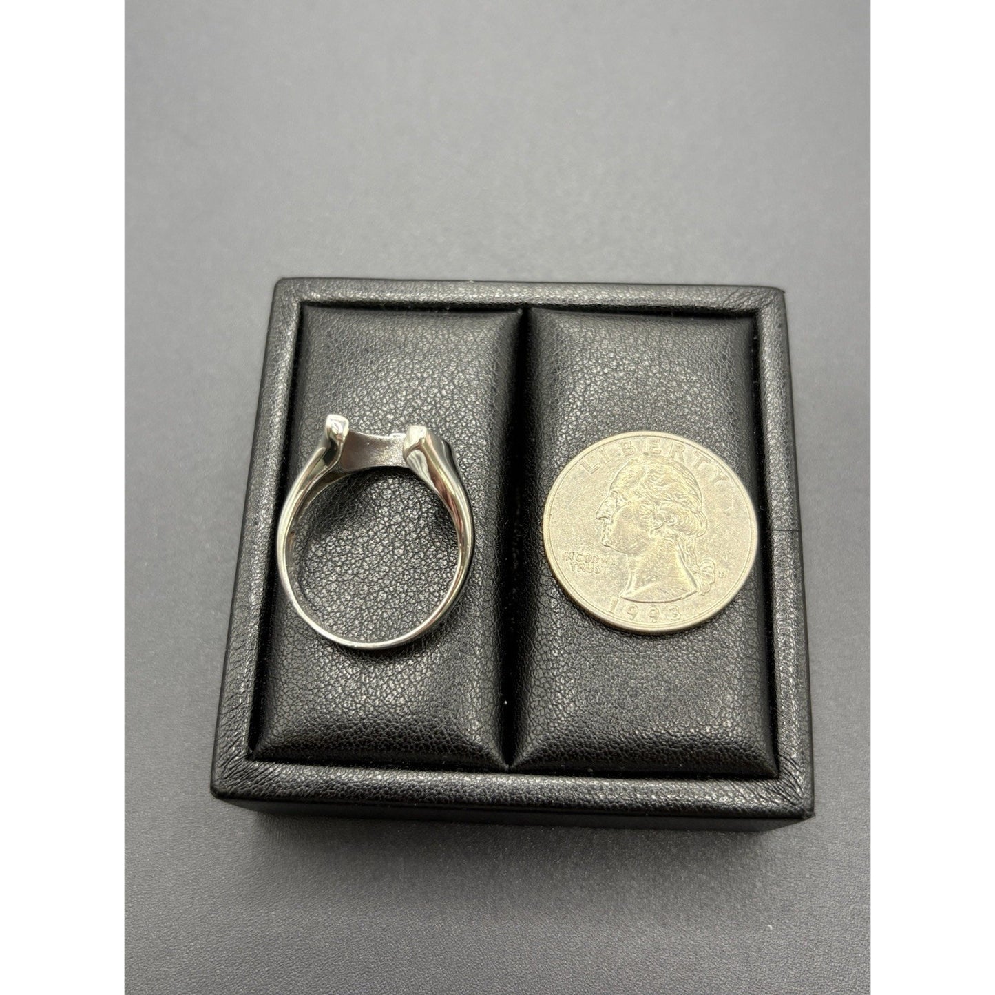 New Condition Horse Shoe Good Luck Ring Size 9 925