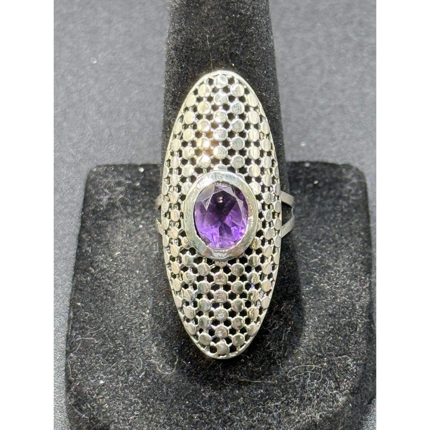 EUC Sterling Silver Oblong Genuine Amethyst Ring Size 7.00 P18