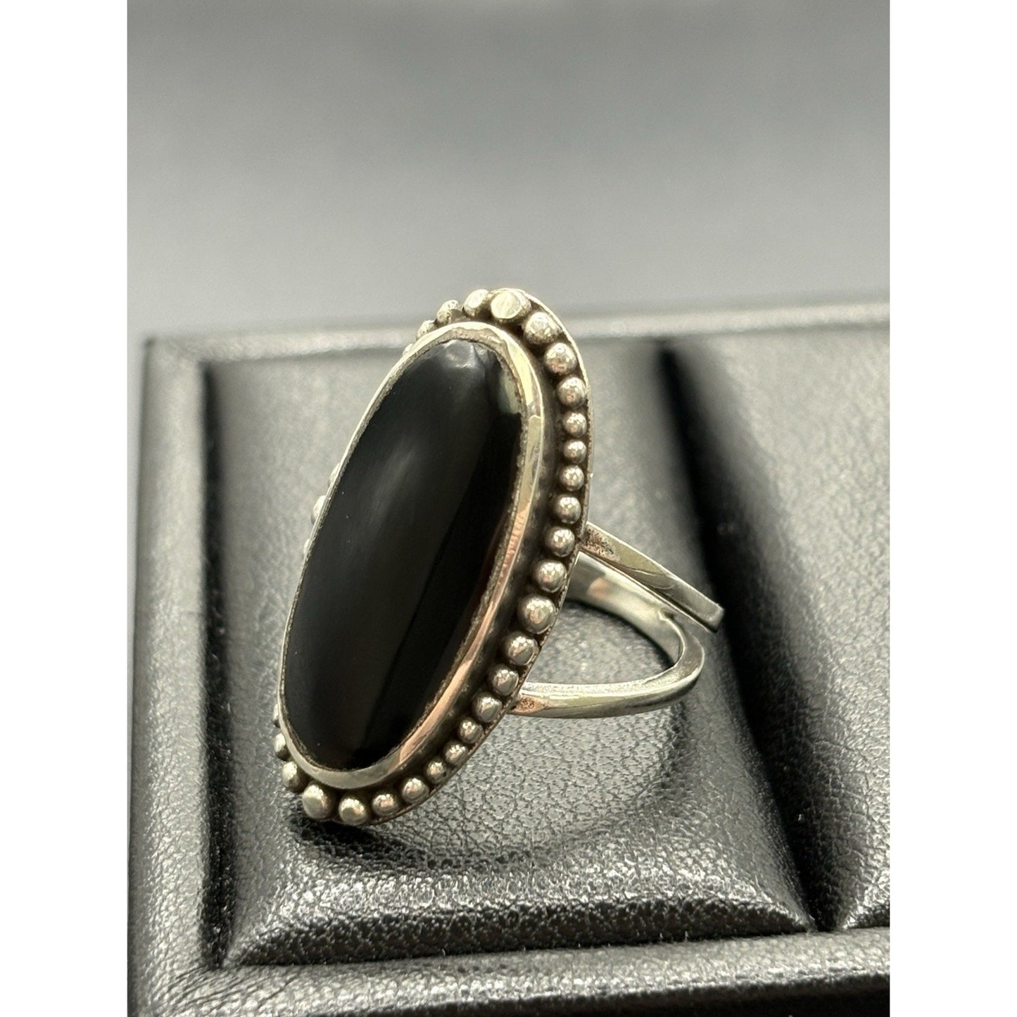 New Condition Sterling Silver Onyx Oblong Ring Size 7