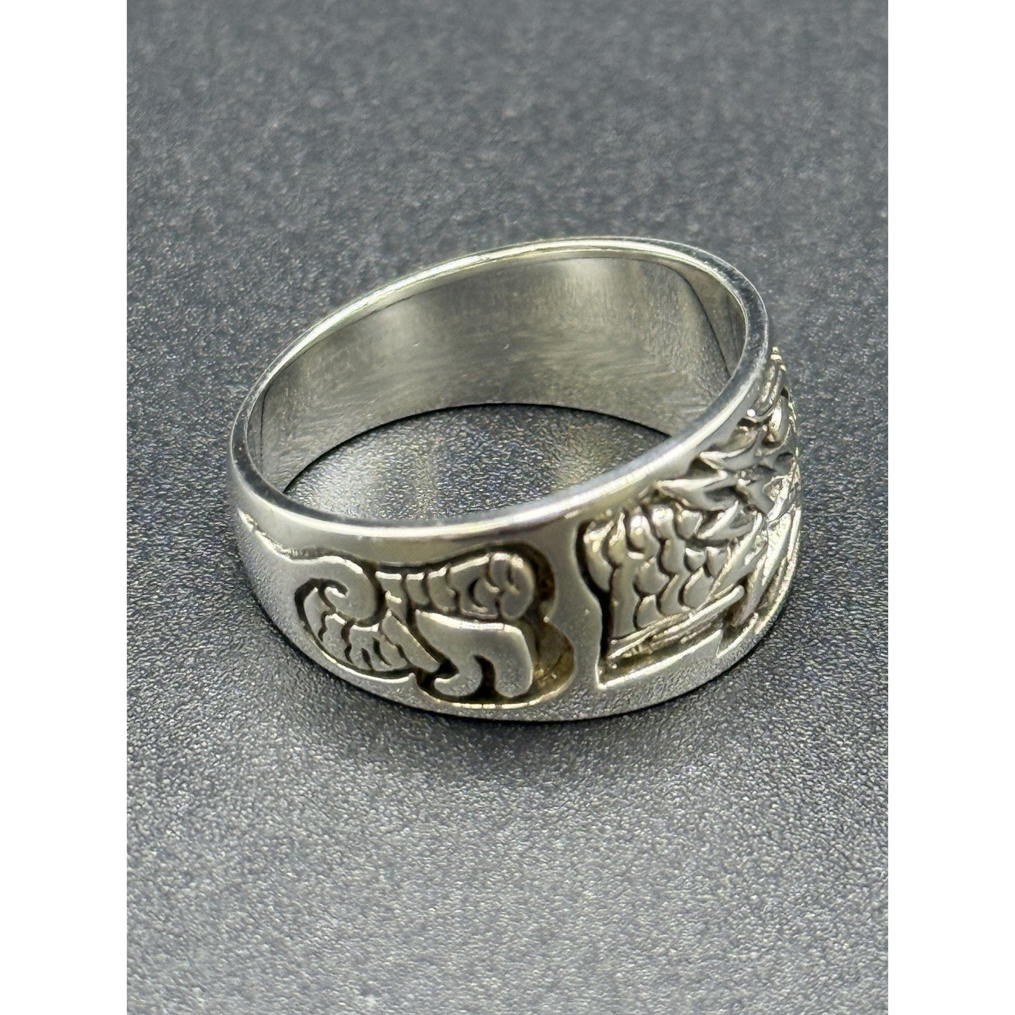 New Condition Sterling Silver Dragon Band Ring Size 10.00