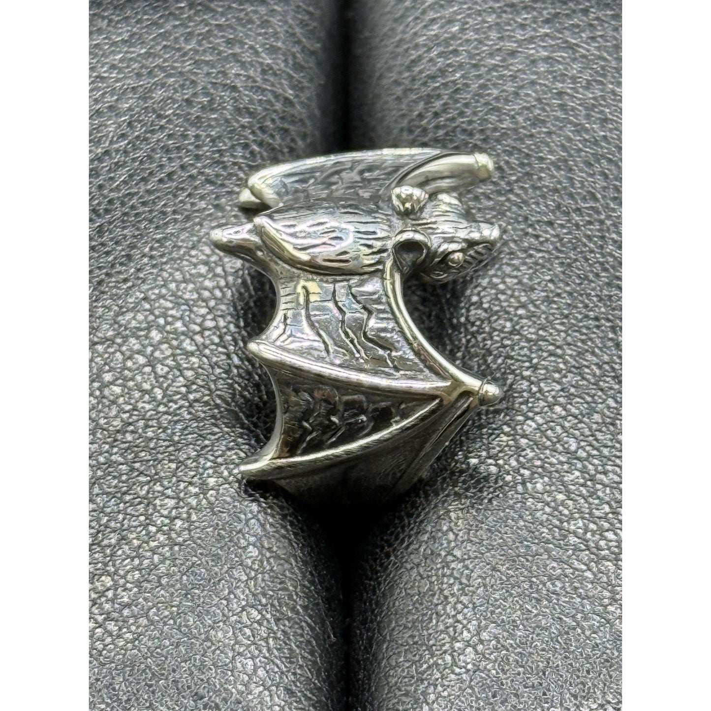 New Condition Sterling Silver Bat Ring Size 7.00