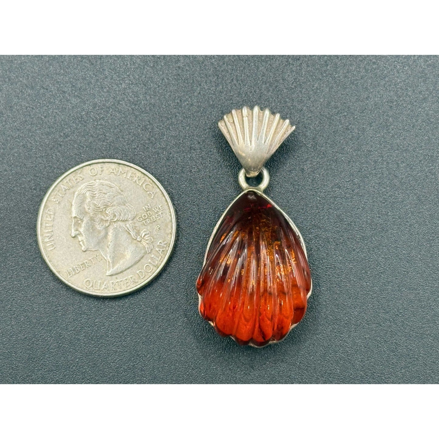 Vintage Sterling Silver Chevron Cut Amber Pendant 925 N28