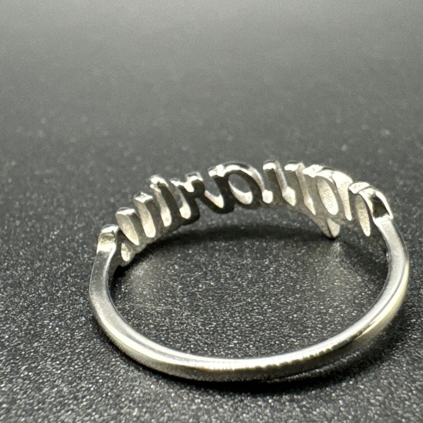 New Condition Sterling Silver Aquarius Zodiac Ring 925 Size 7