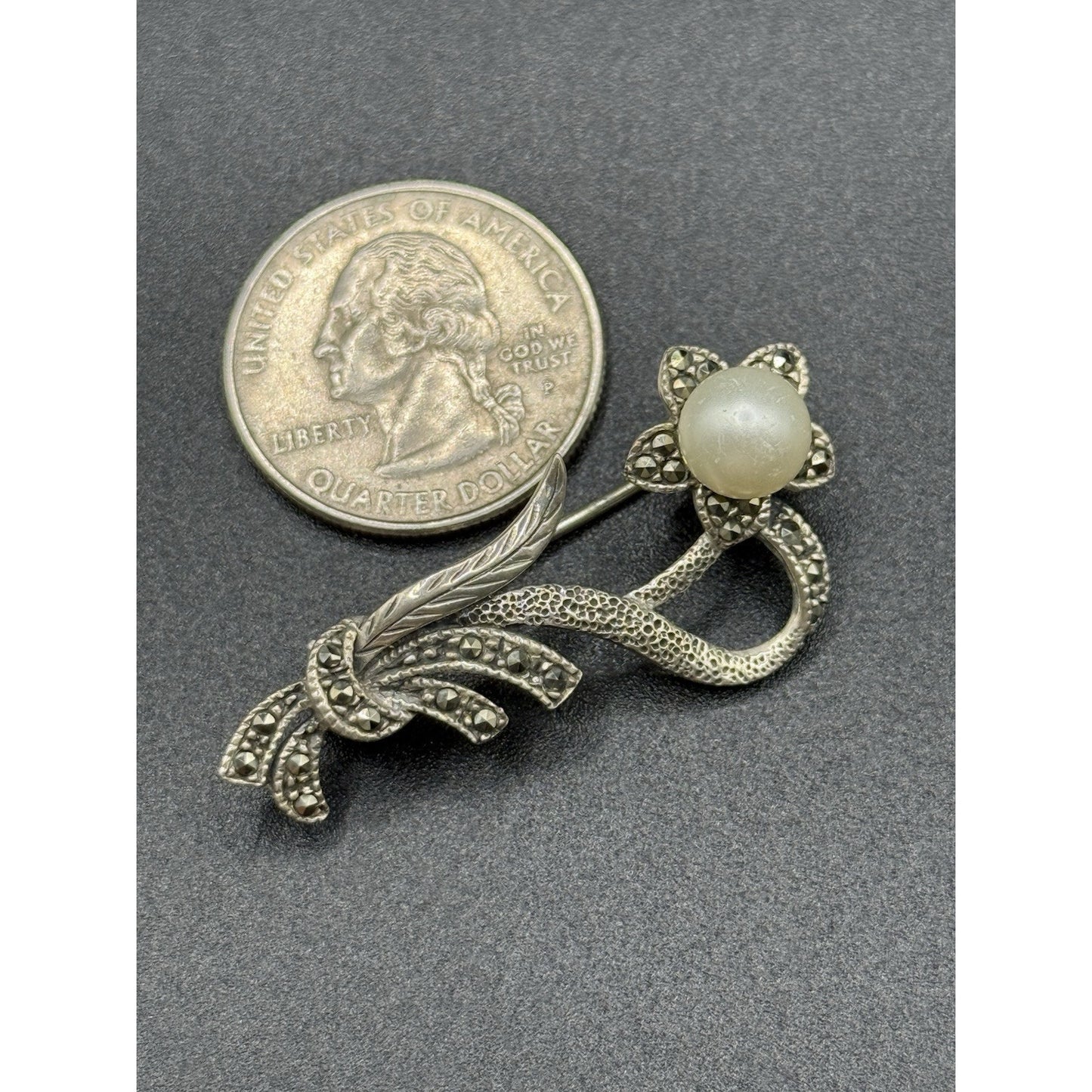 Vintage Sterling Silver Marcasite Pearl Brooch Pin 925 P6