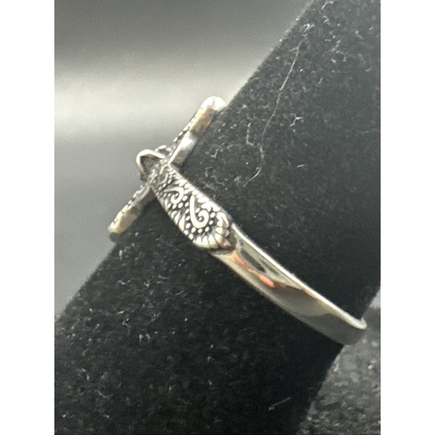 New Condition Sterling Silver Goth Skull Cross Ring 925 Size 7