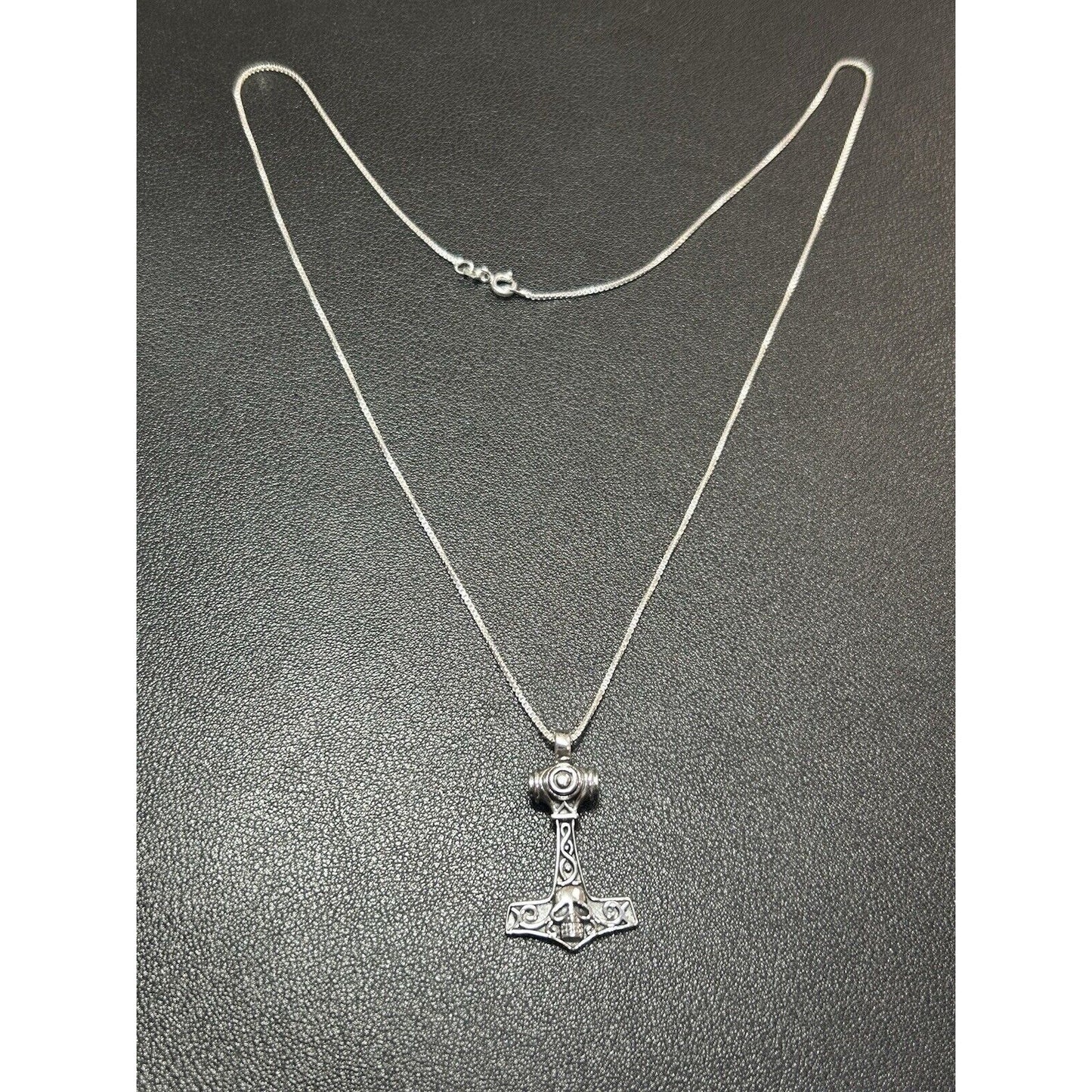 New Condition 20” Sterling Silver Hammer And Skull Pendant Necklace Gents