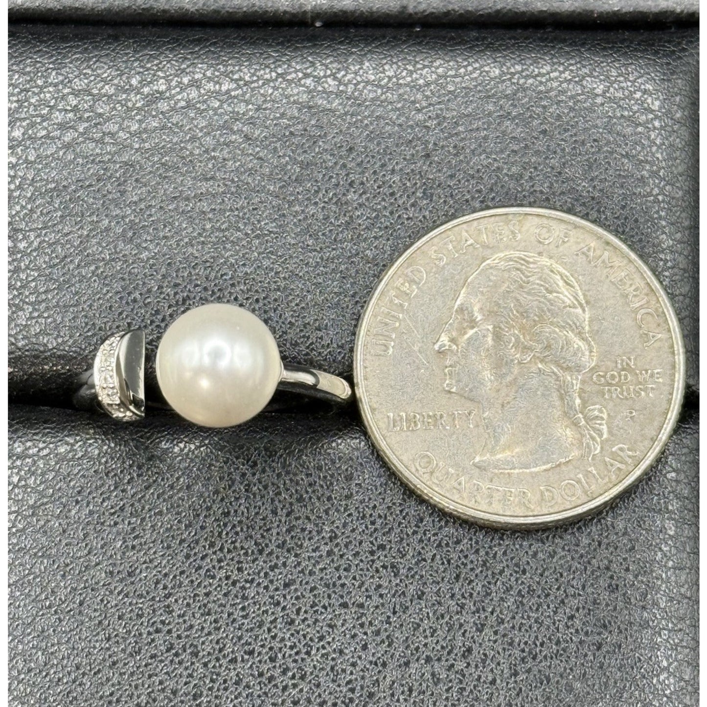 New Condition Sterling Silver Pearl Cubic Zirconia Ring Size 7.00 Adjustable