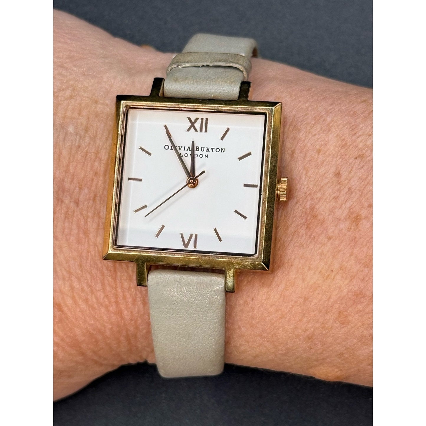Olivia Burton Gold Tone Square Watch New Battery N18