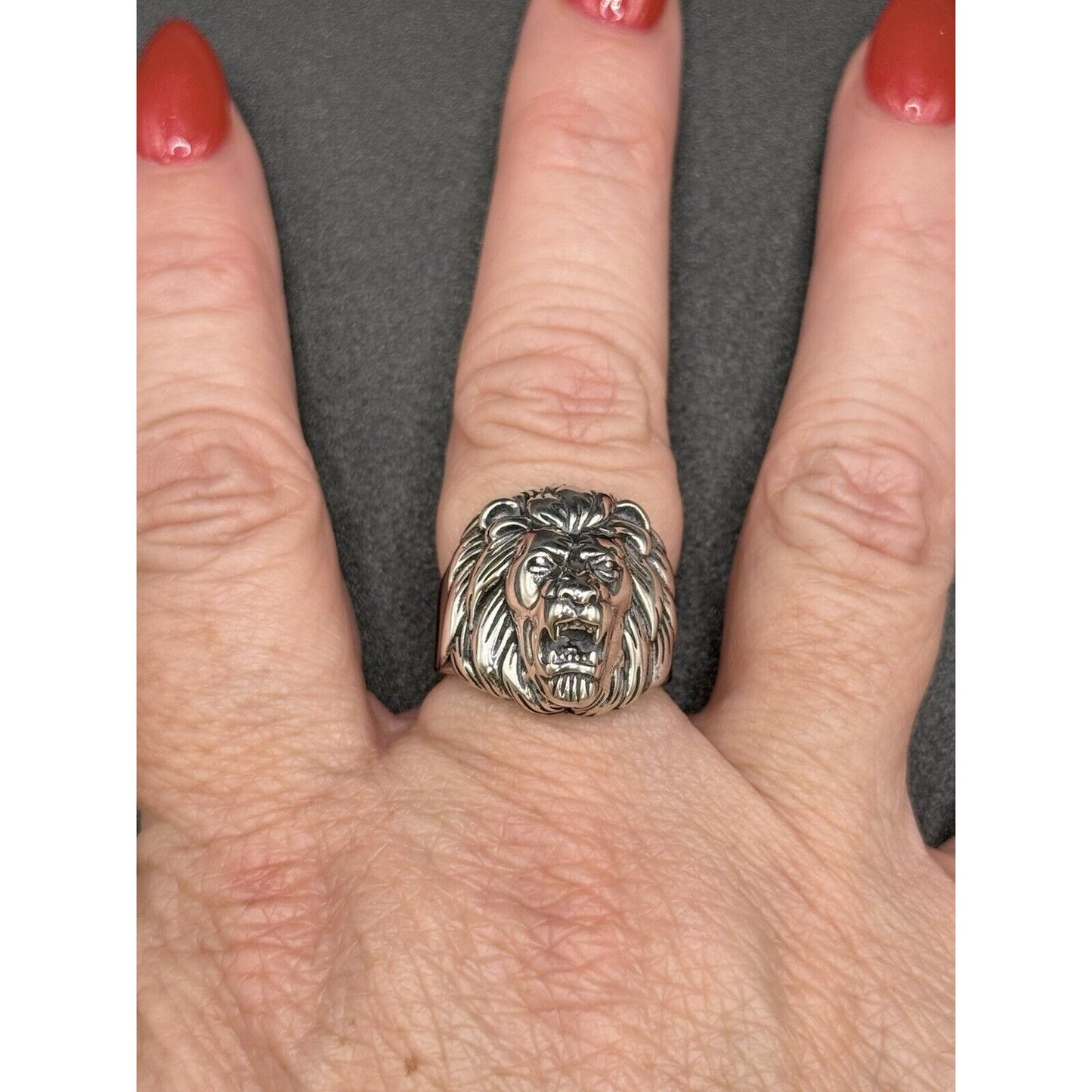 New Condition Sterling Silver Lion Head Ring Size 8.00 925