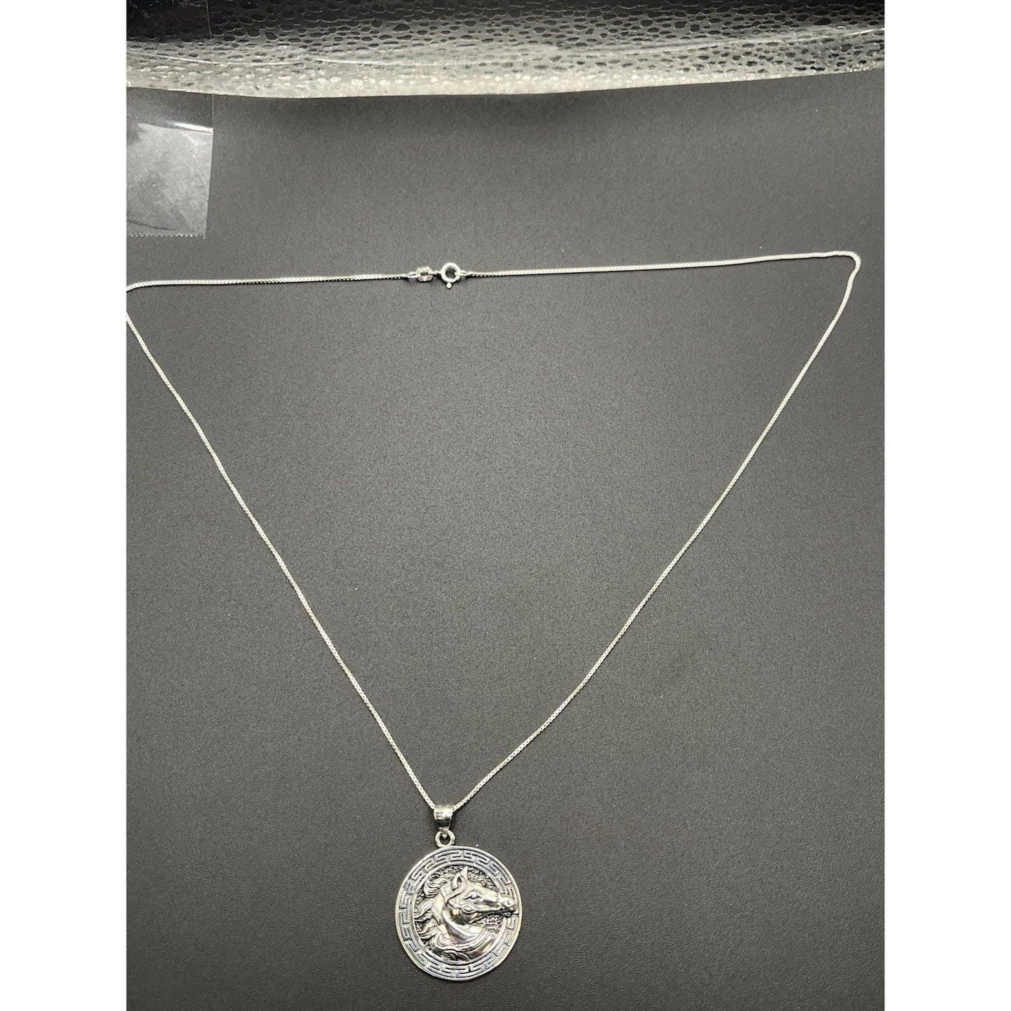 20" New Condition Sterling Silver Horse Pendant Necklace Box Chain
