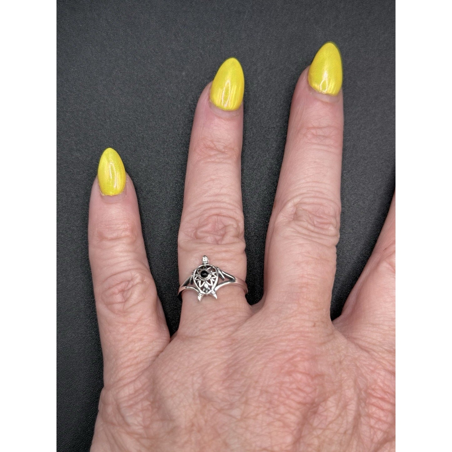 New Condition Sterling Silver Onyx Turtle Ring Size 7.00