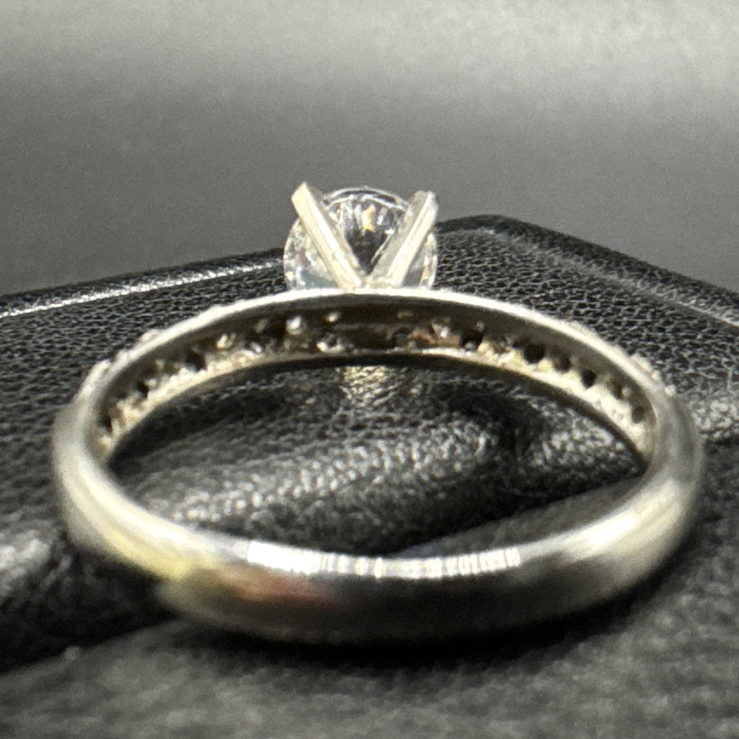 Sterling Silver CZ Ring 925 Size 7 N13