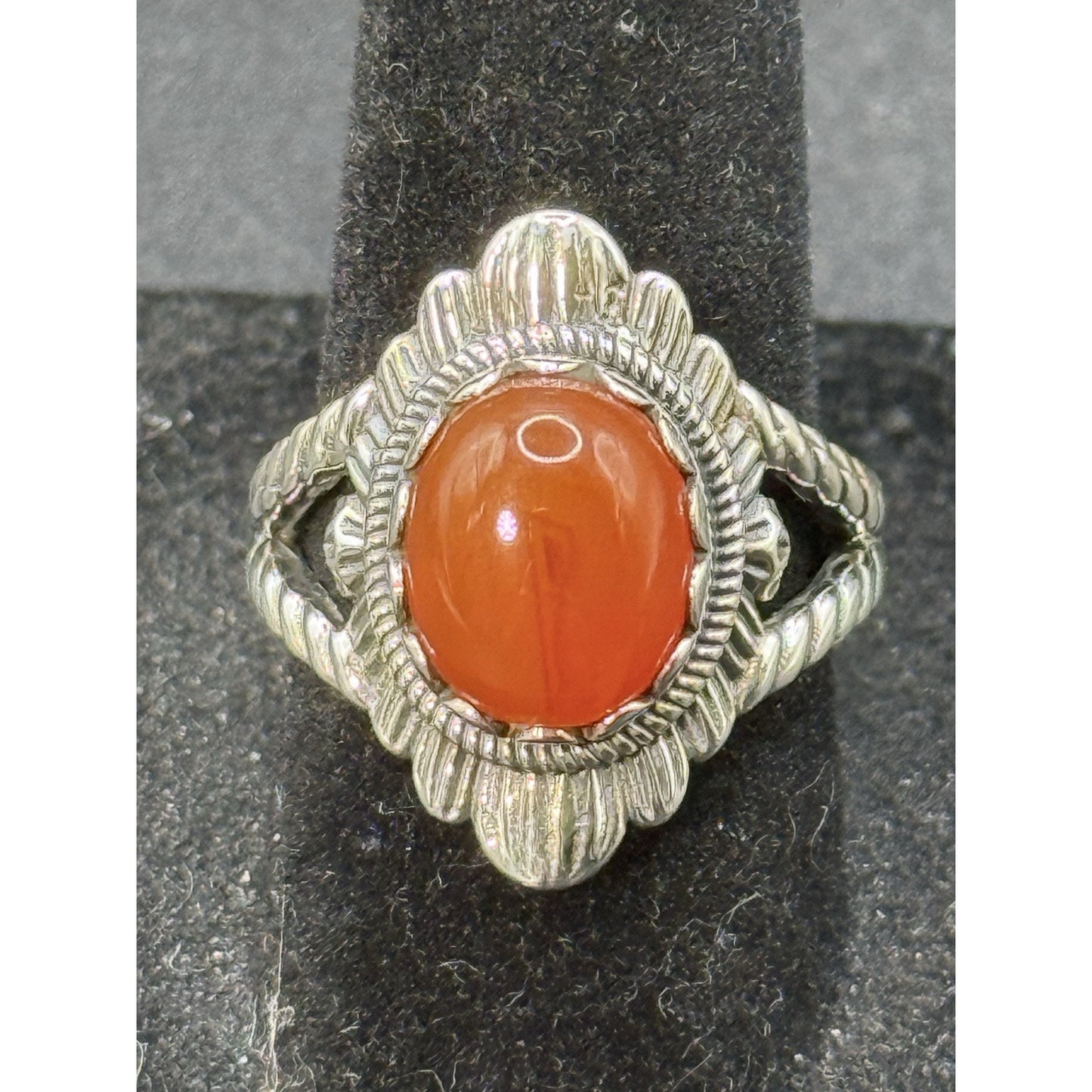 New Condition Sterling Silver Carnelian Ring Size 7.00 925